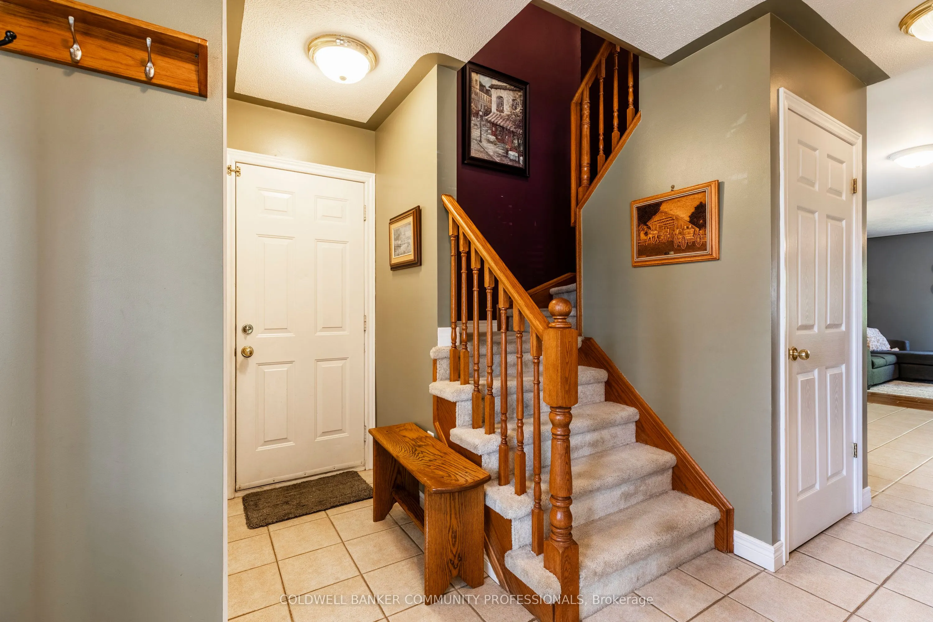 33 Oak Crescent