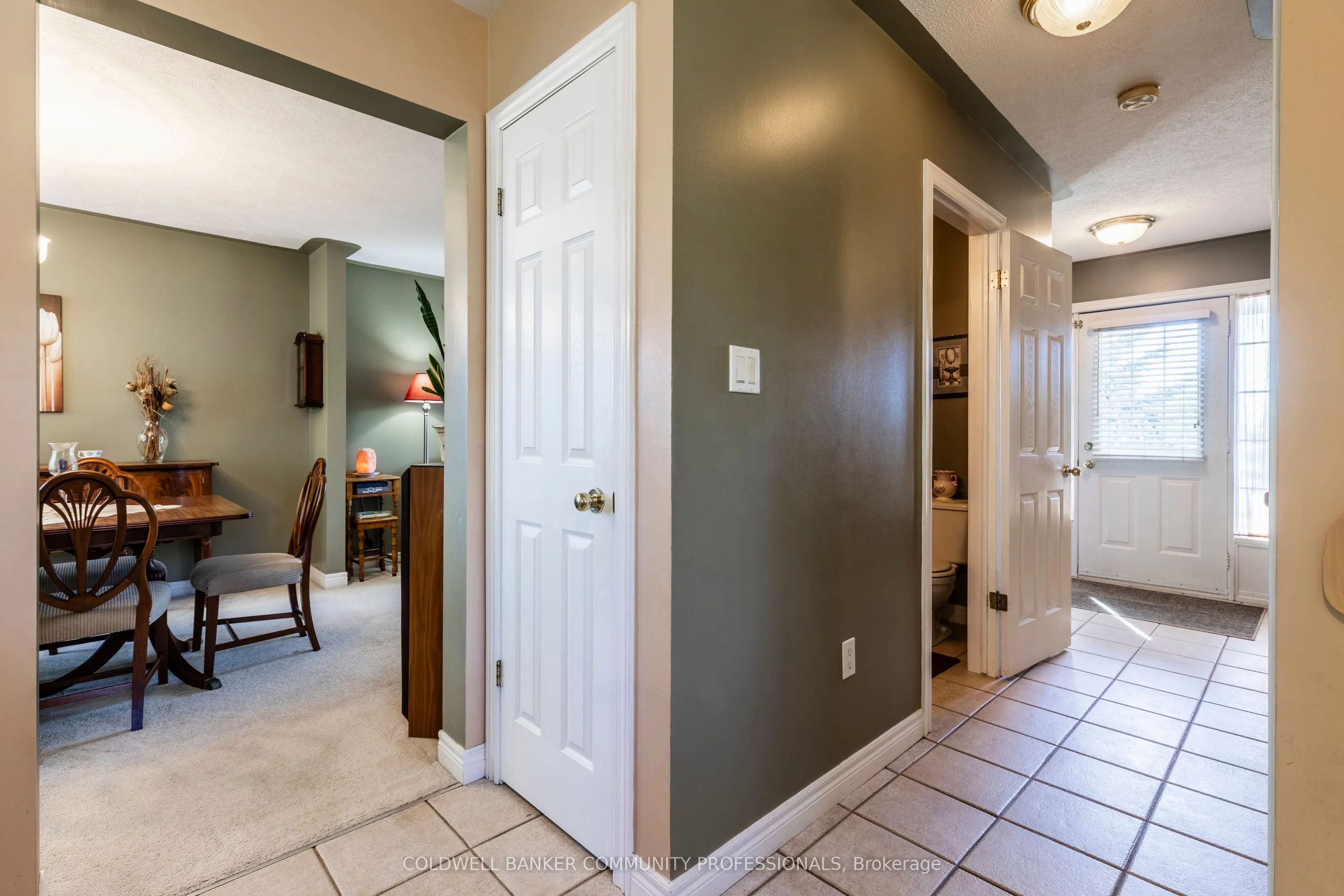 33 Oak Crescent