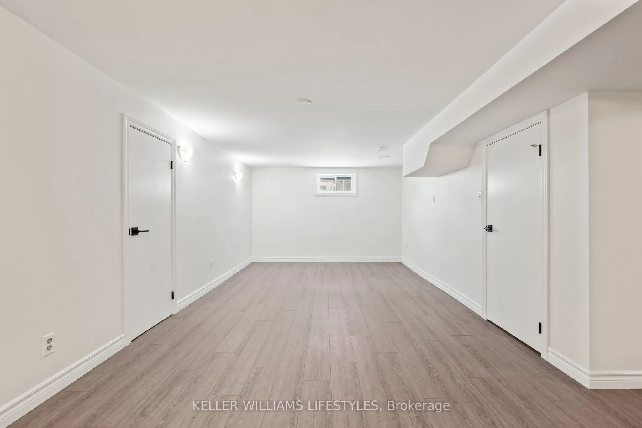 1842 Dumont Street