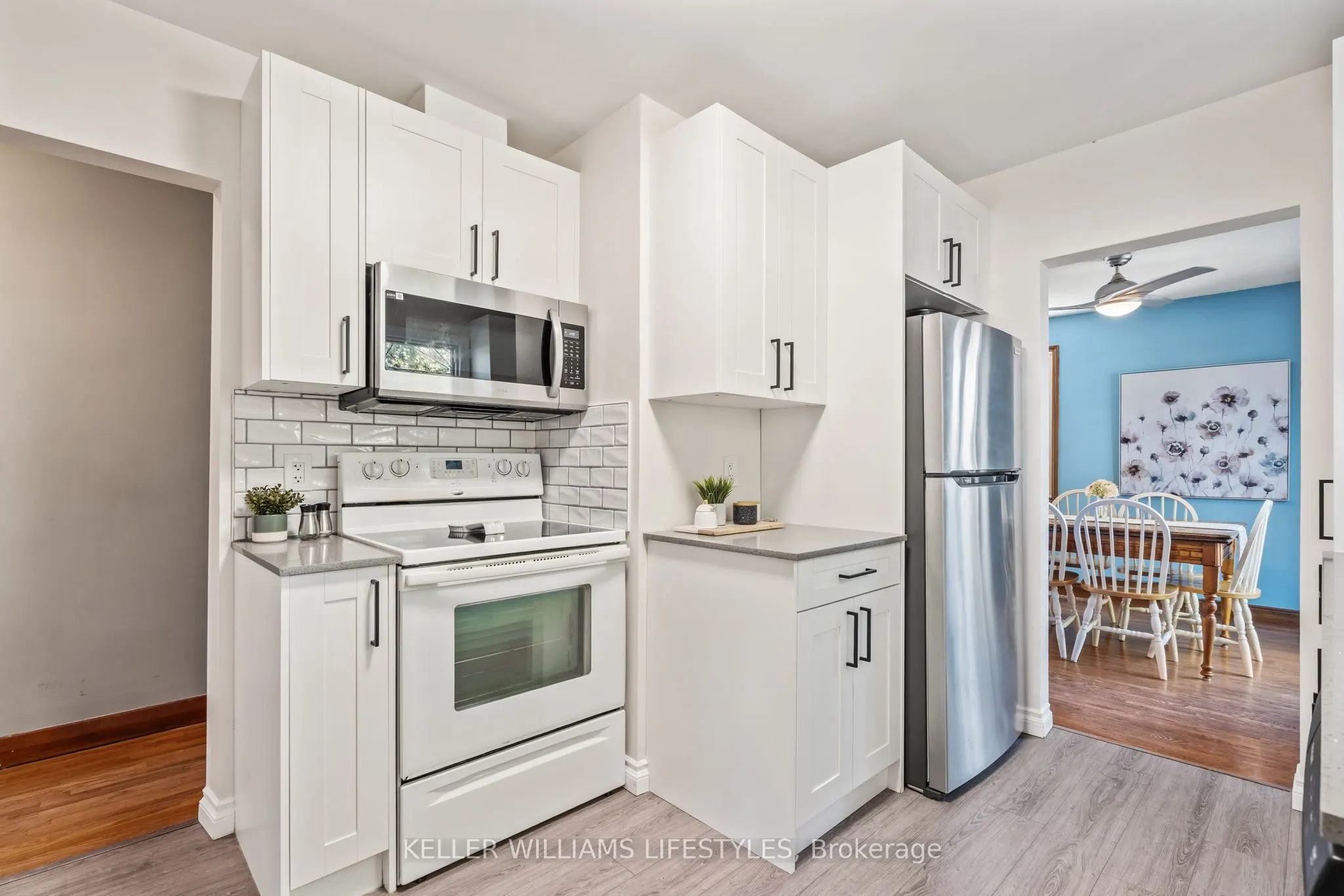 1842 Dumont Street