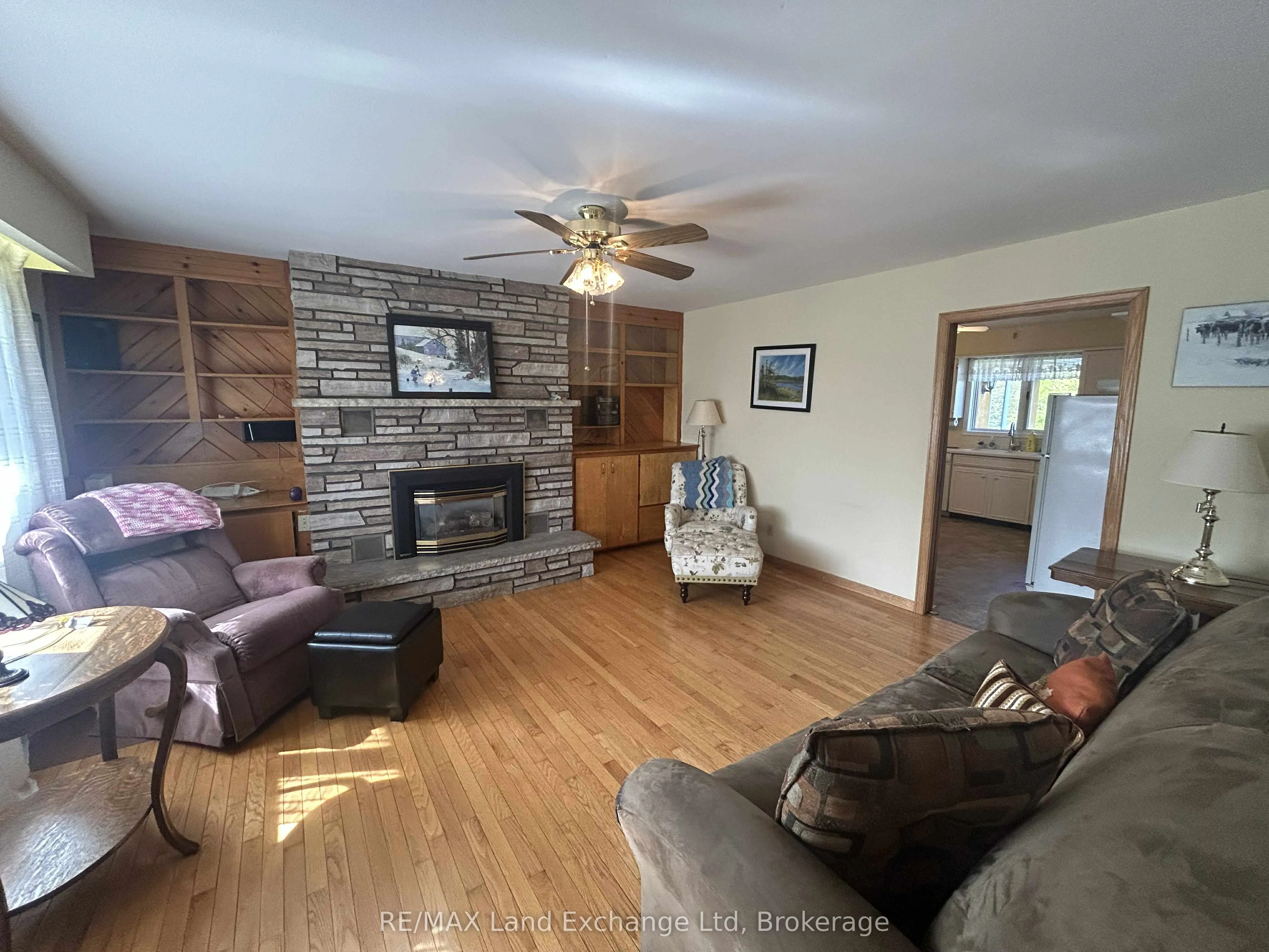 38 Hillcrest Street W