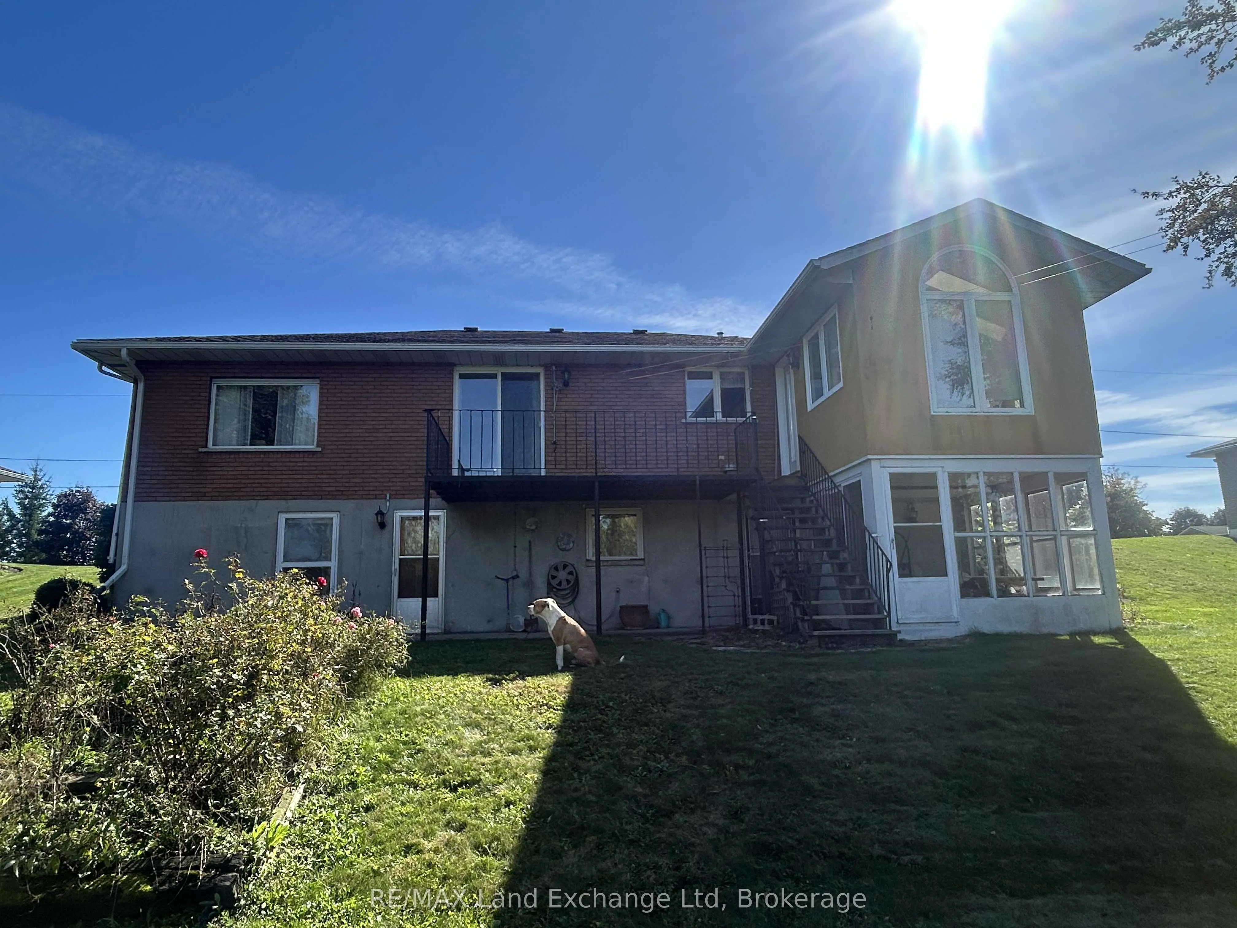 38 Hillcrest Street W
