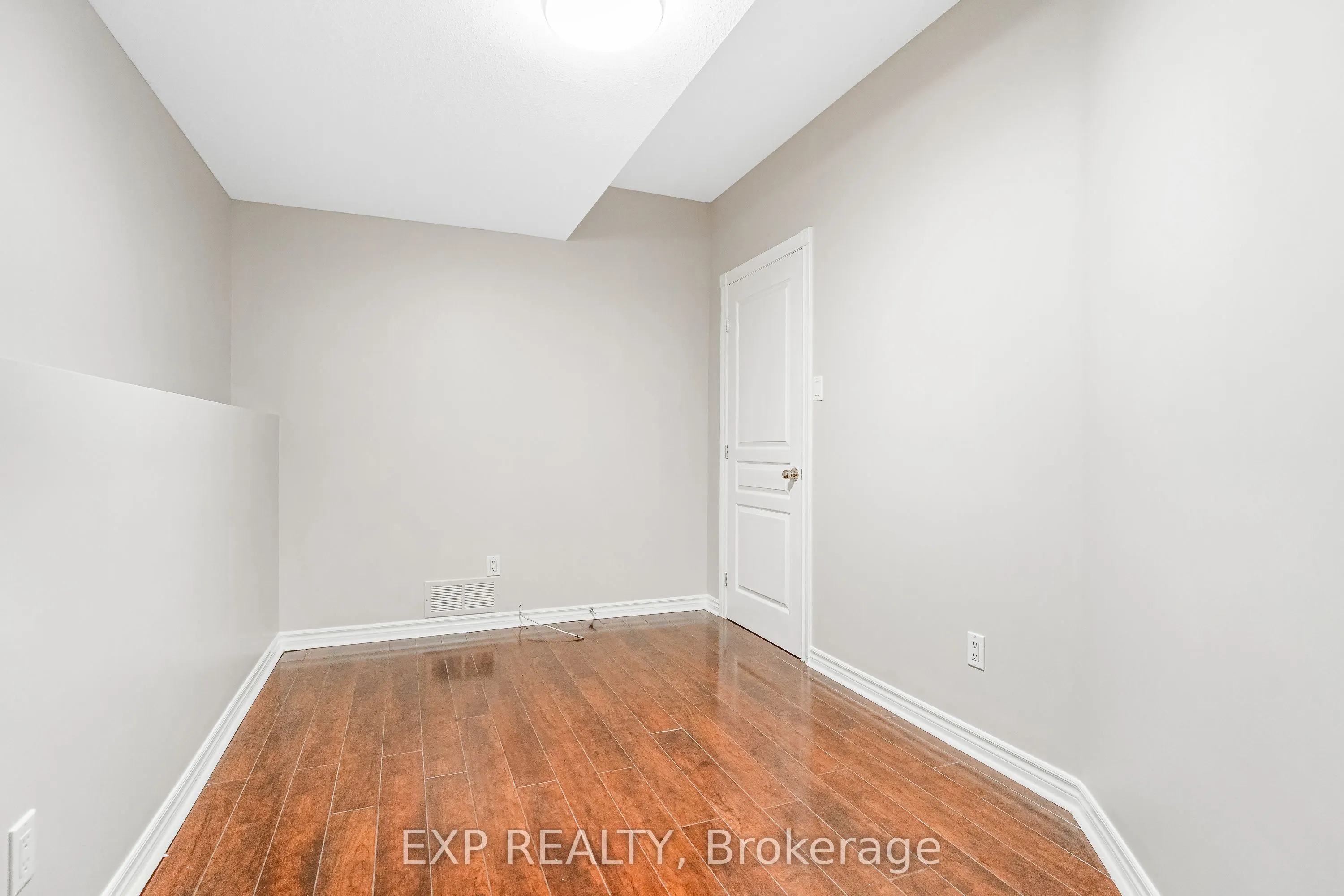 20 Edenvale Drive, #5
