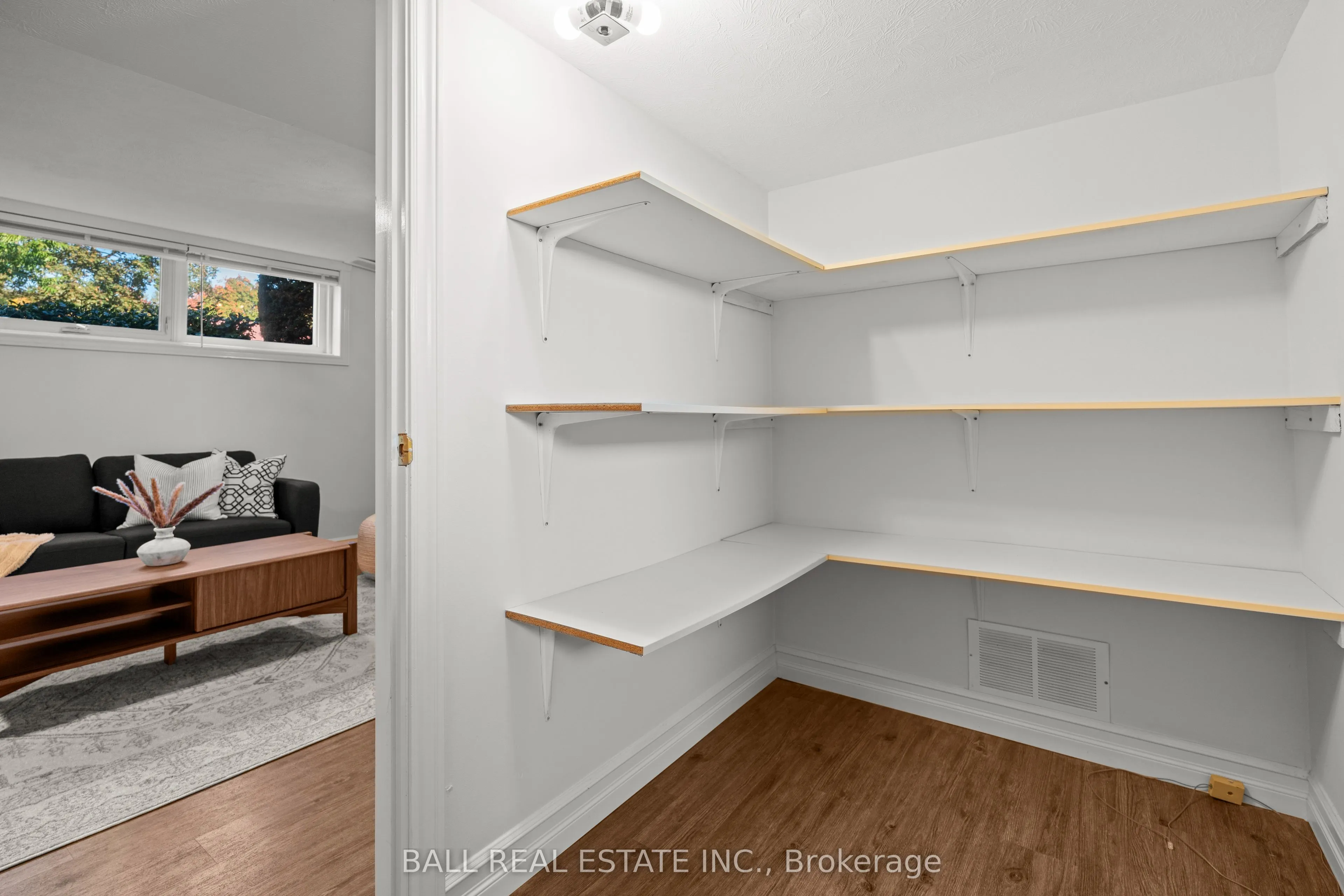 1193 Edmison Drive