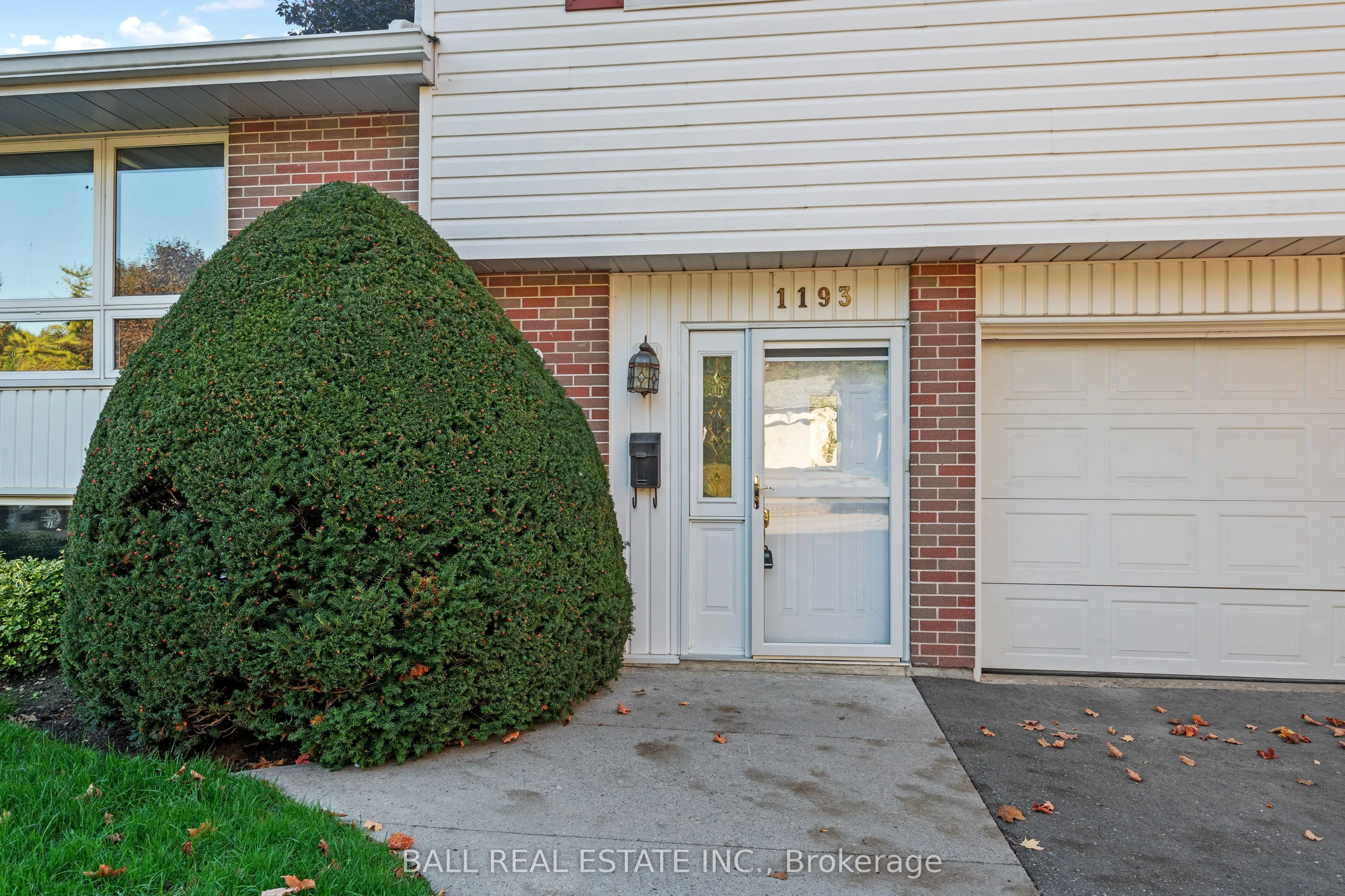1193 Edmison Drive