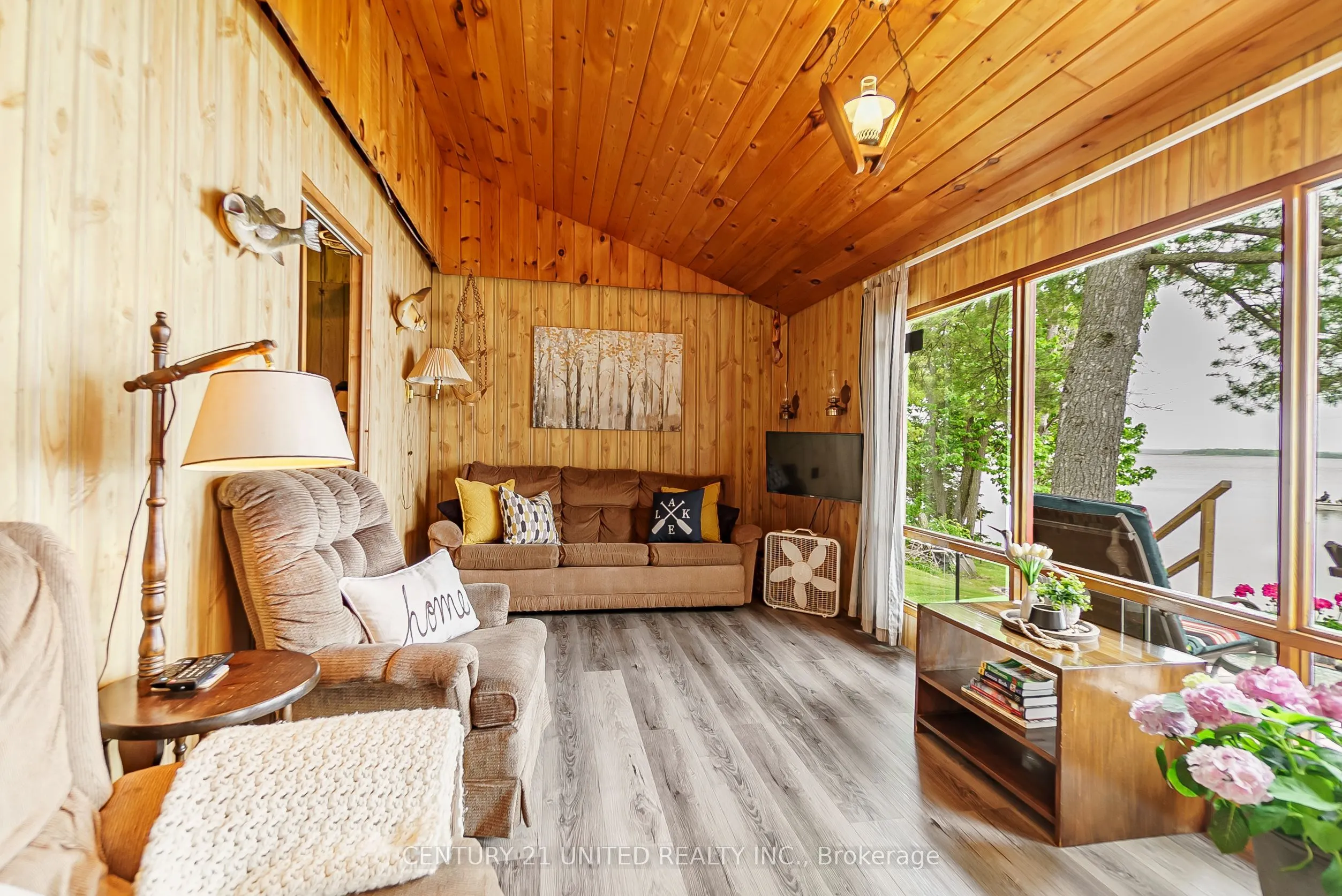 37 Lakeshore Road