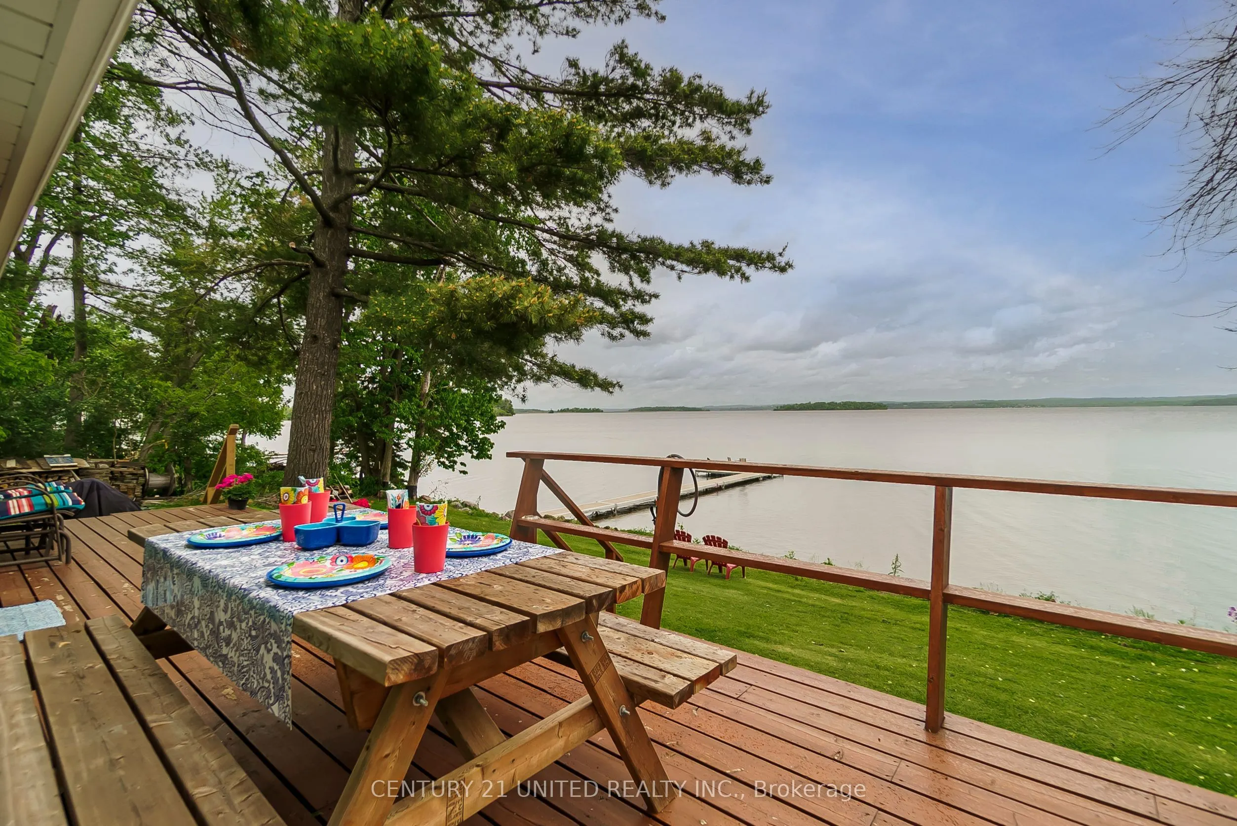 37 Lakeshore Road