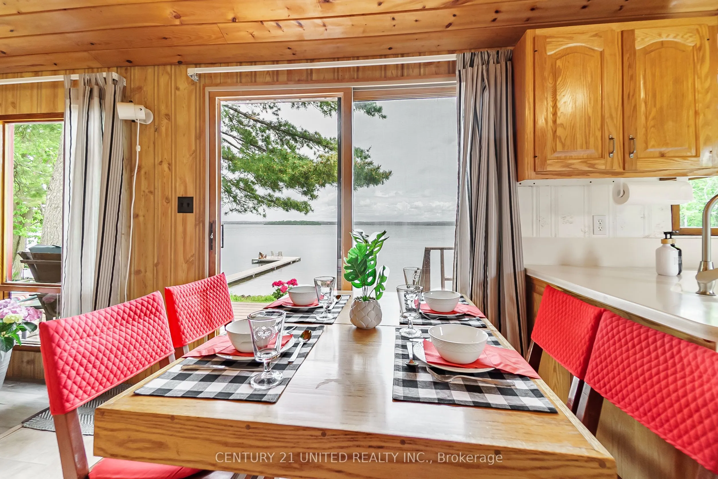 37 Lakeshore Road