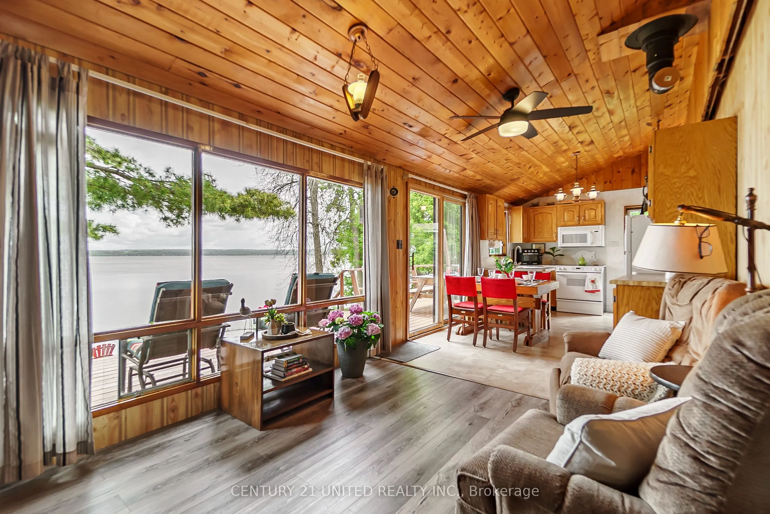 37 Lakeshore Road