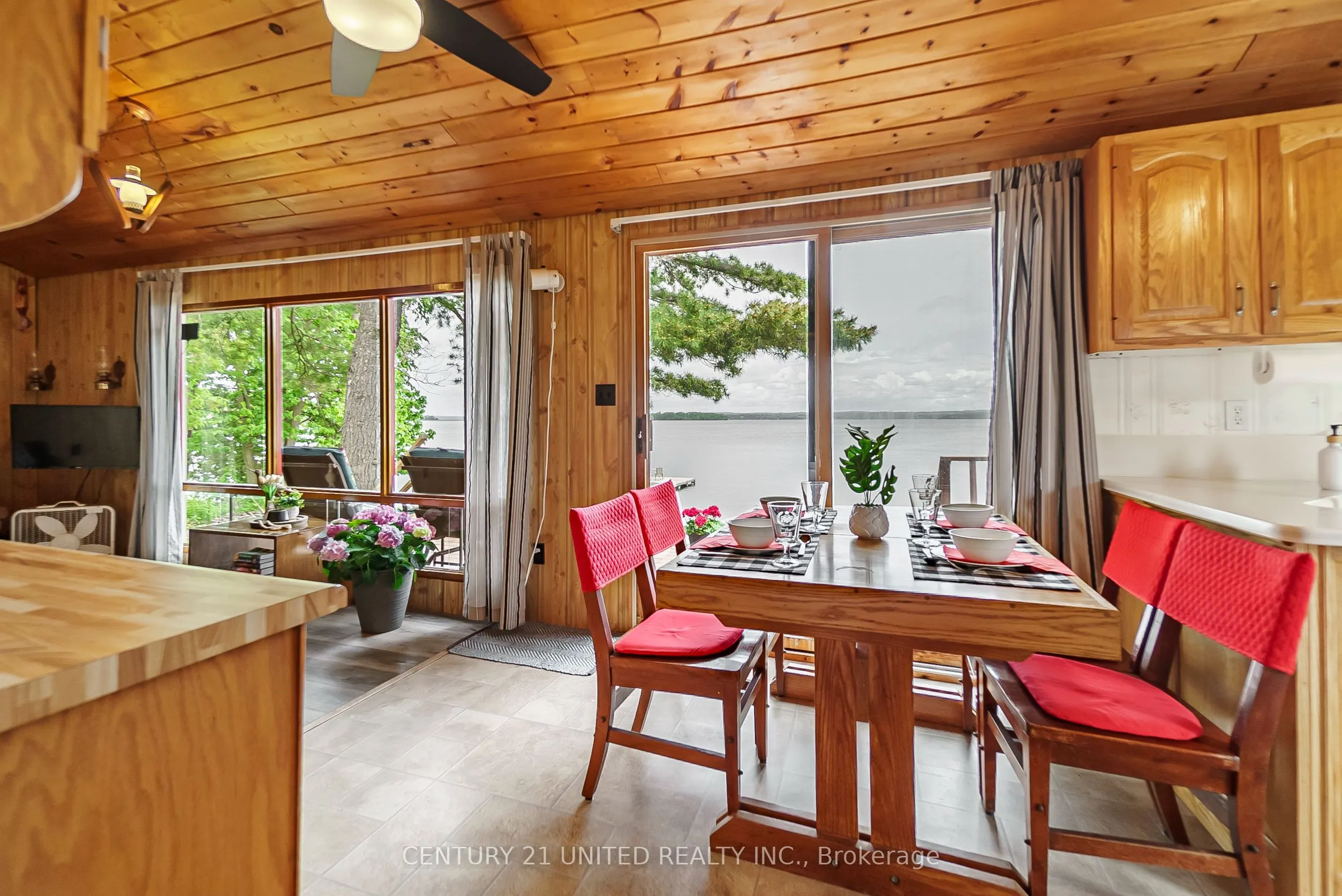 37 Lakeshore Road