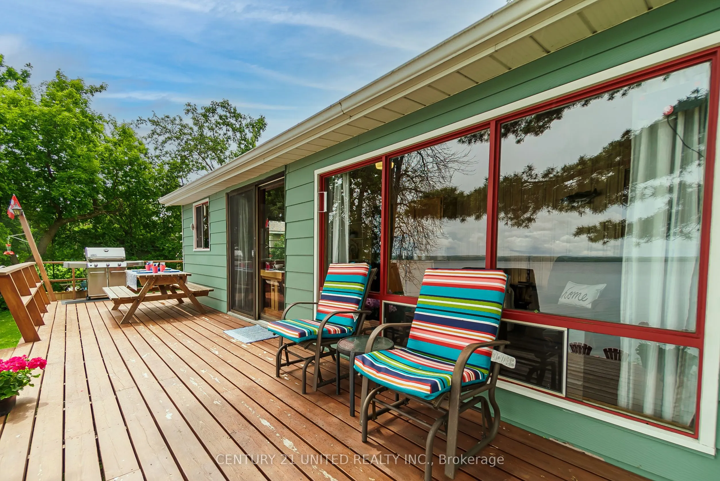 37 Lakeshore Road