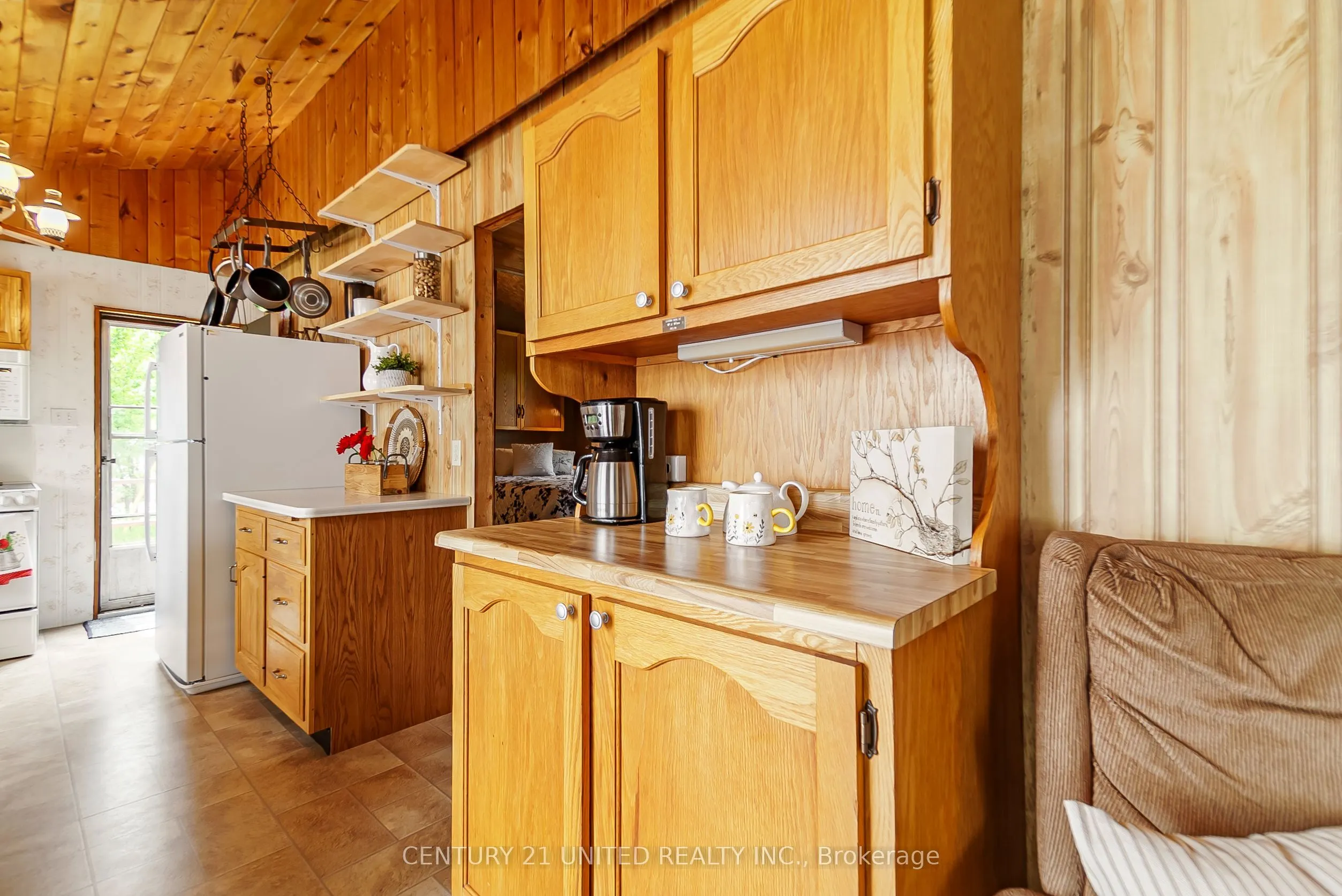 37 Lakeshore Road
