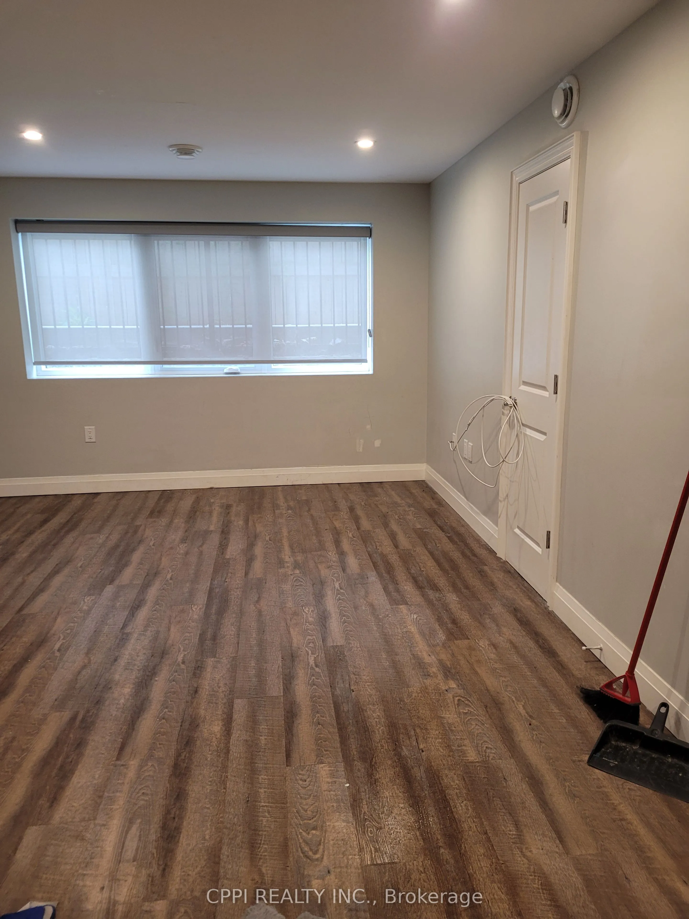 67 Minto Street, #102