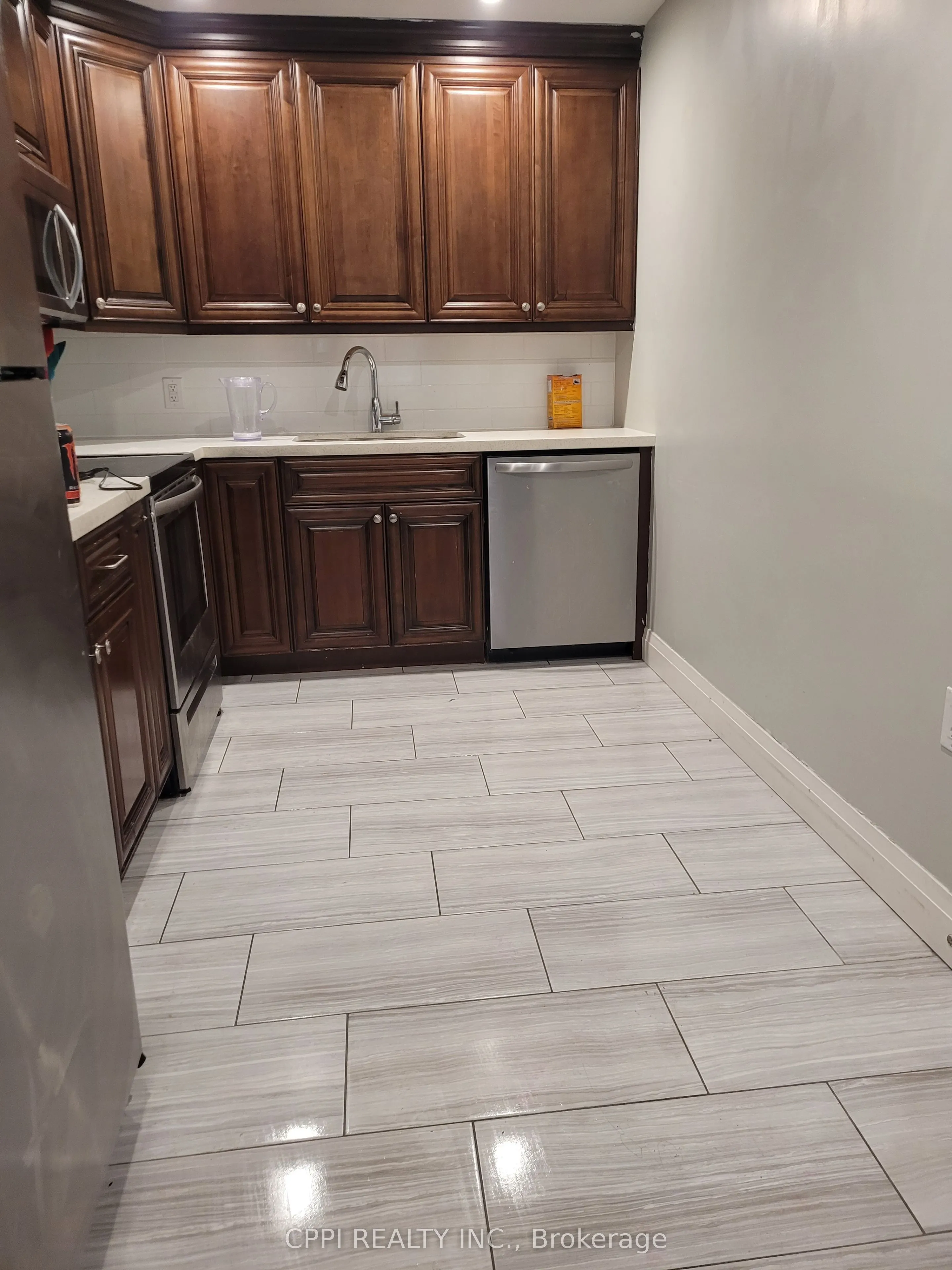 67 Minto Street, #102