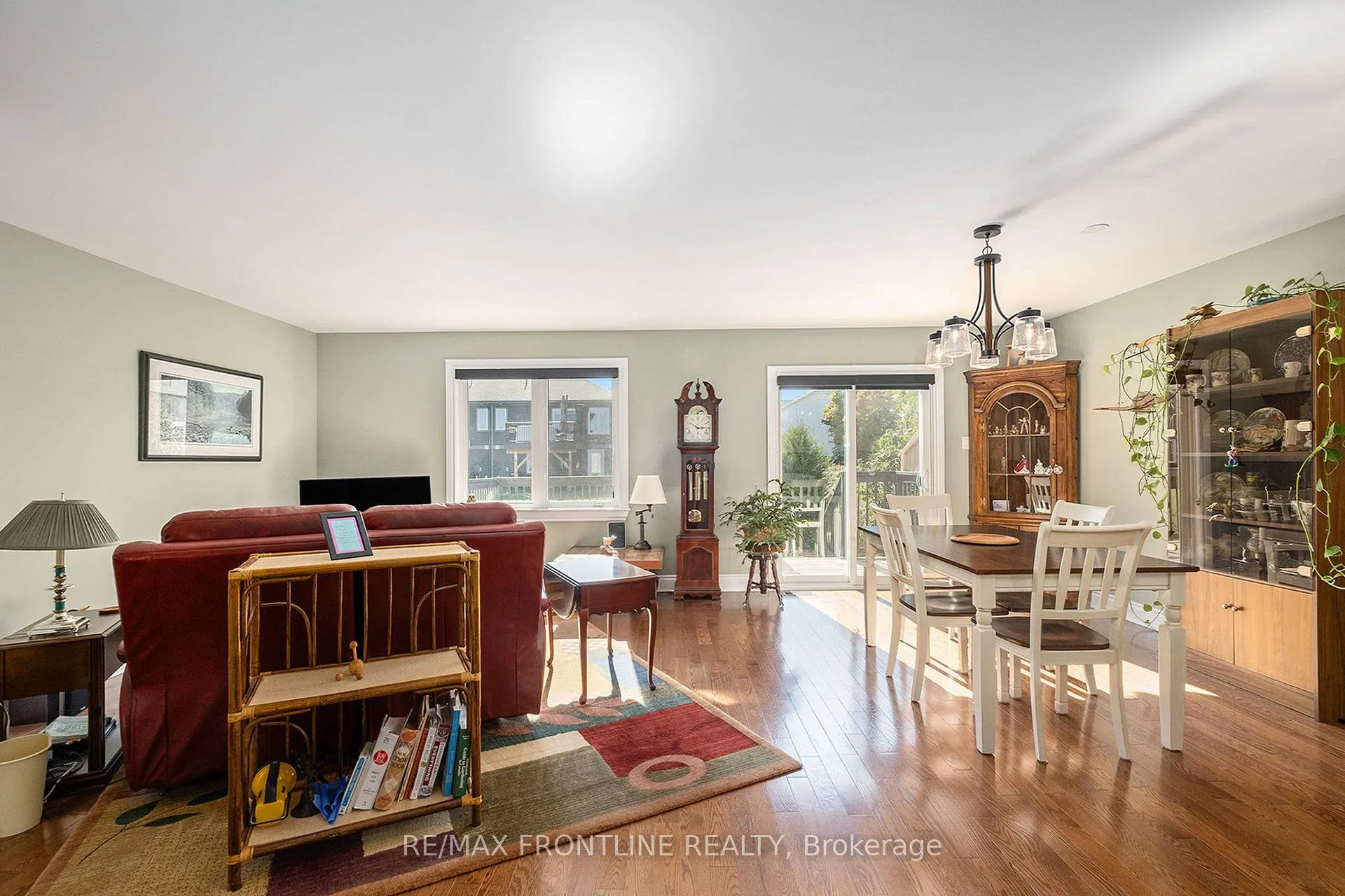 53 Lee Avenue