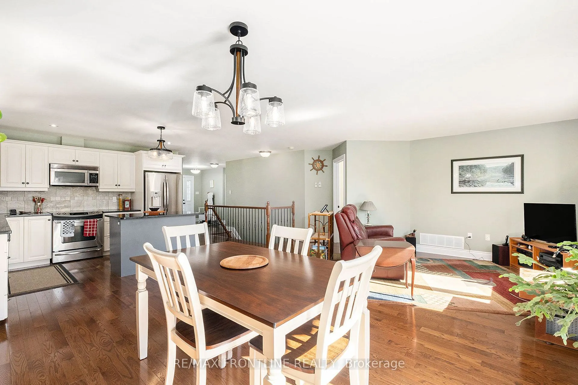 53 Lee Avenue
