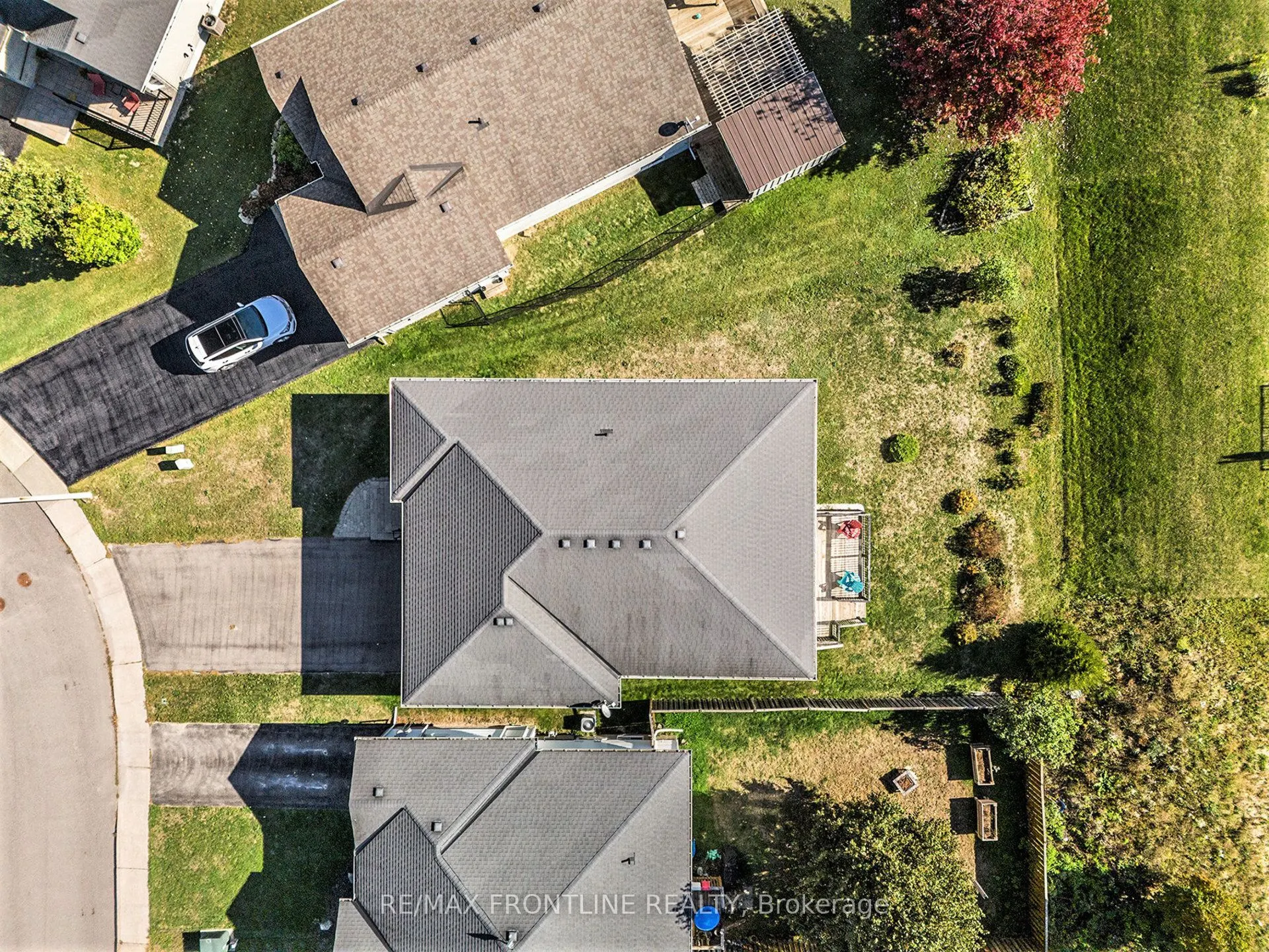 53 Lee Avenue