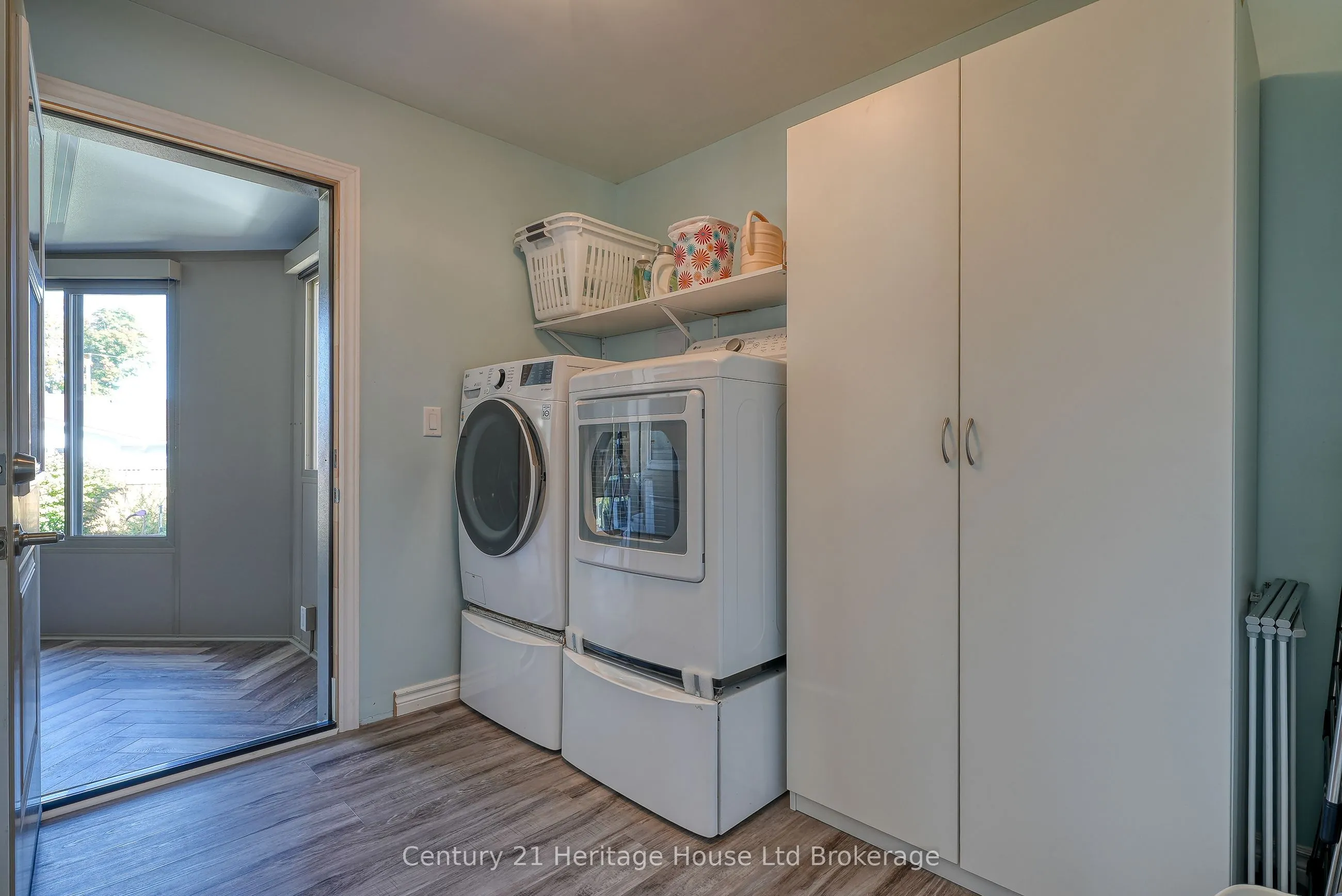 1061 Elora Road