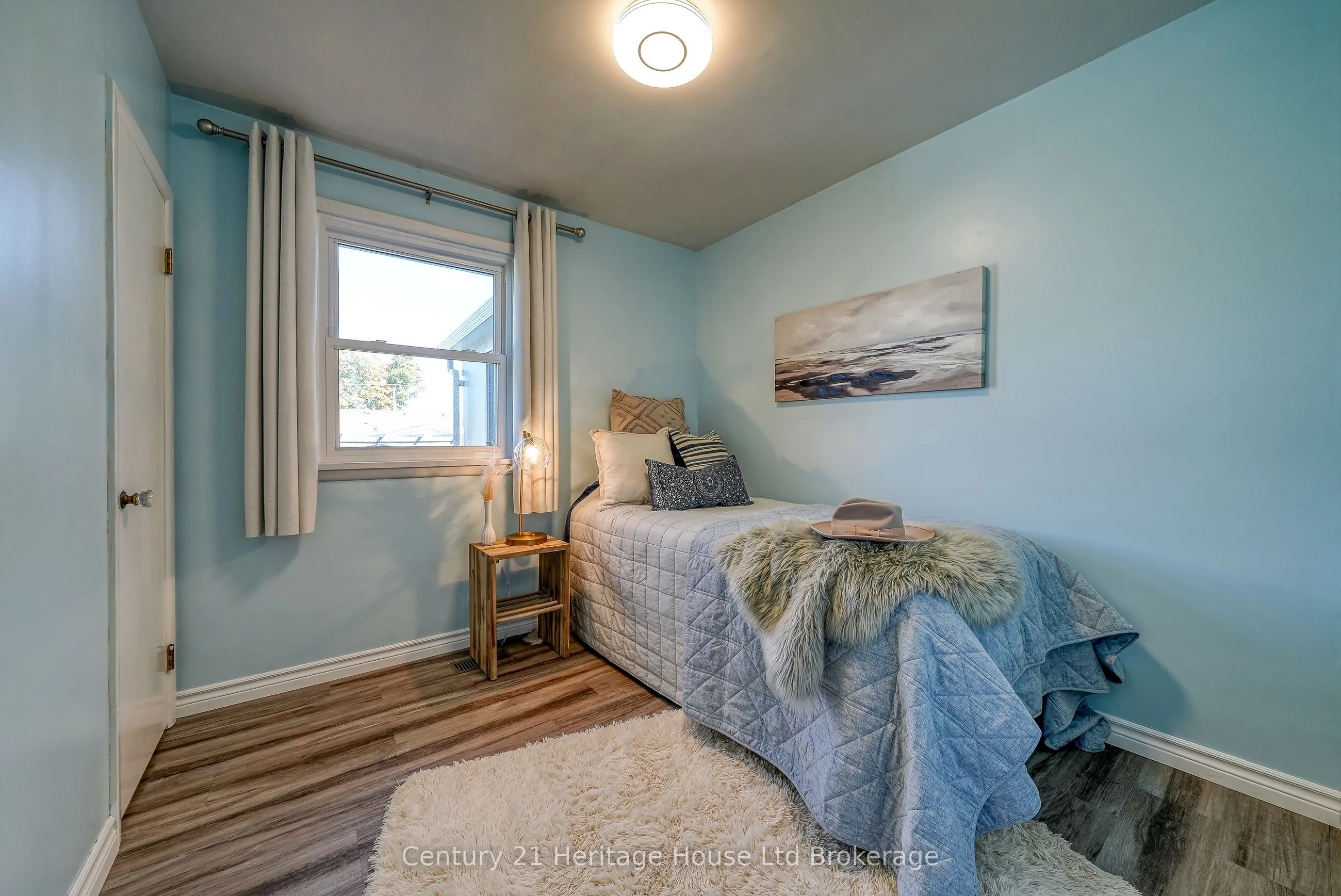 1061 Elora Road