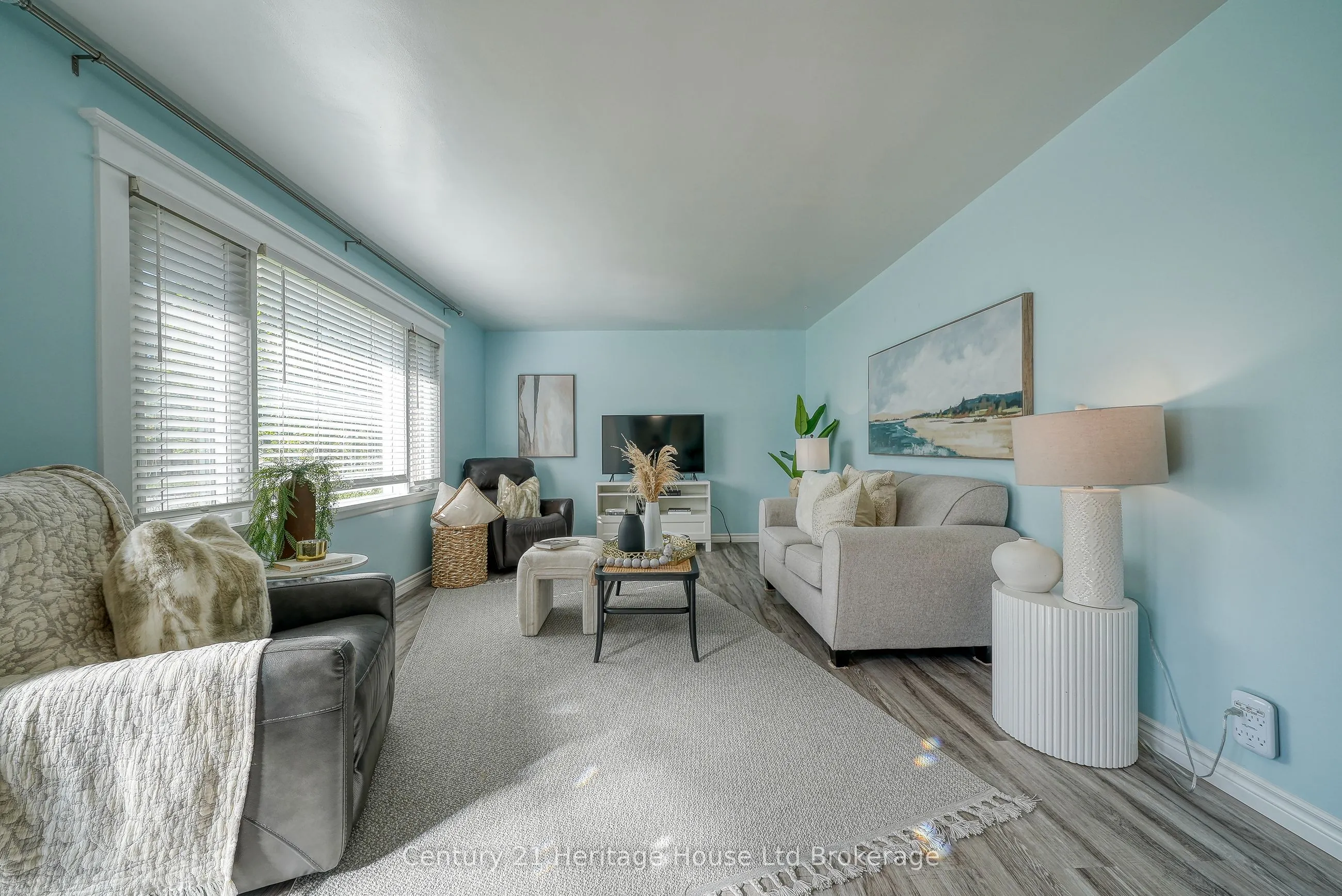 1061 Elora Road