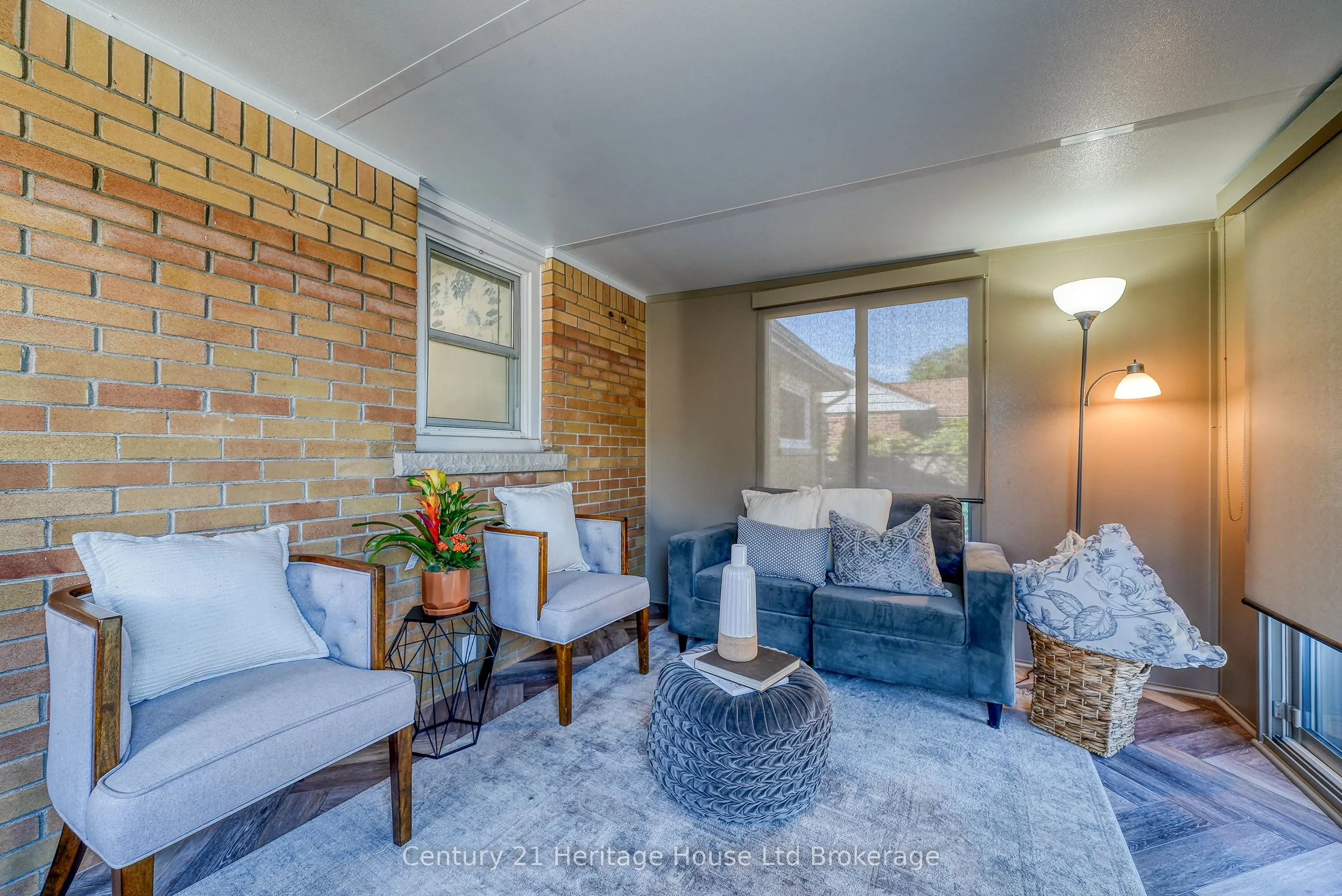 1061 Elora Road