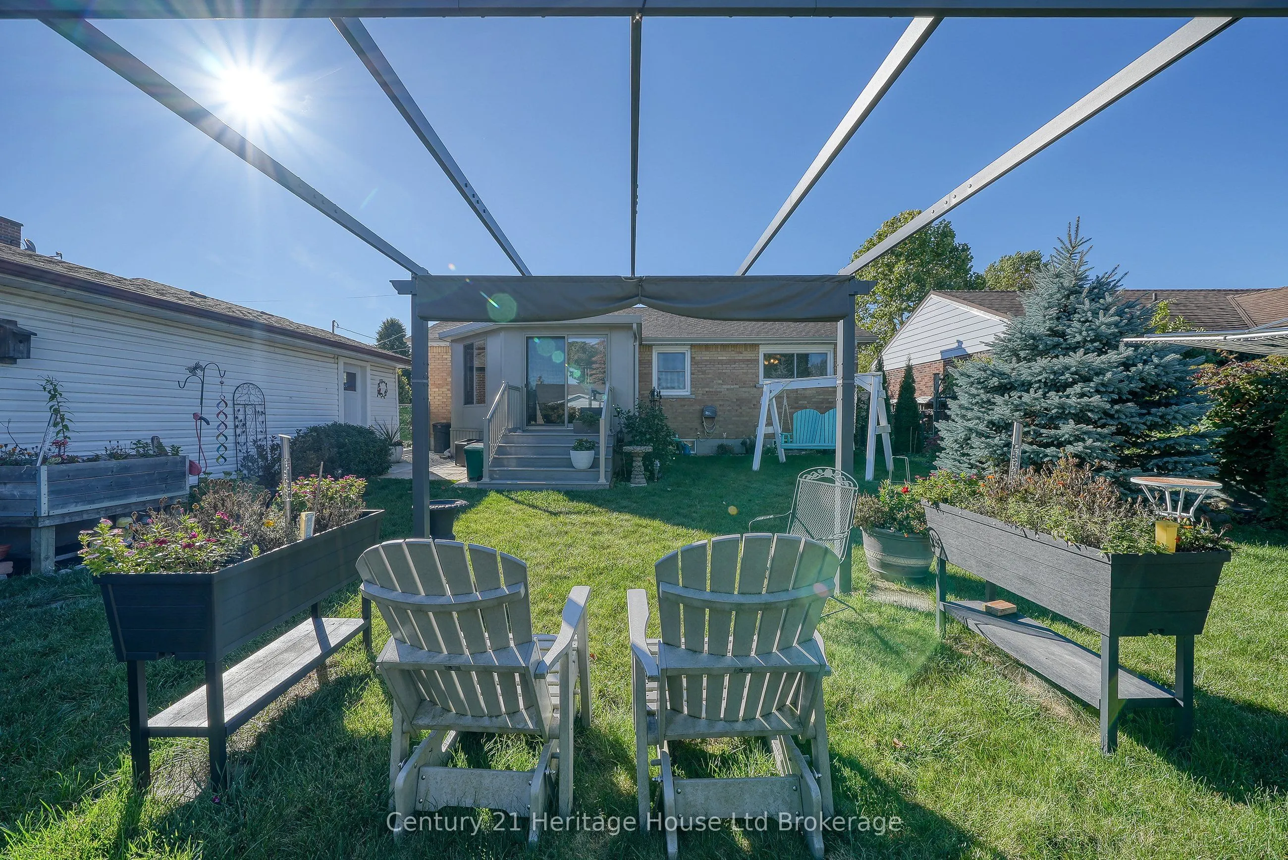 1061 Elora Road
