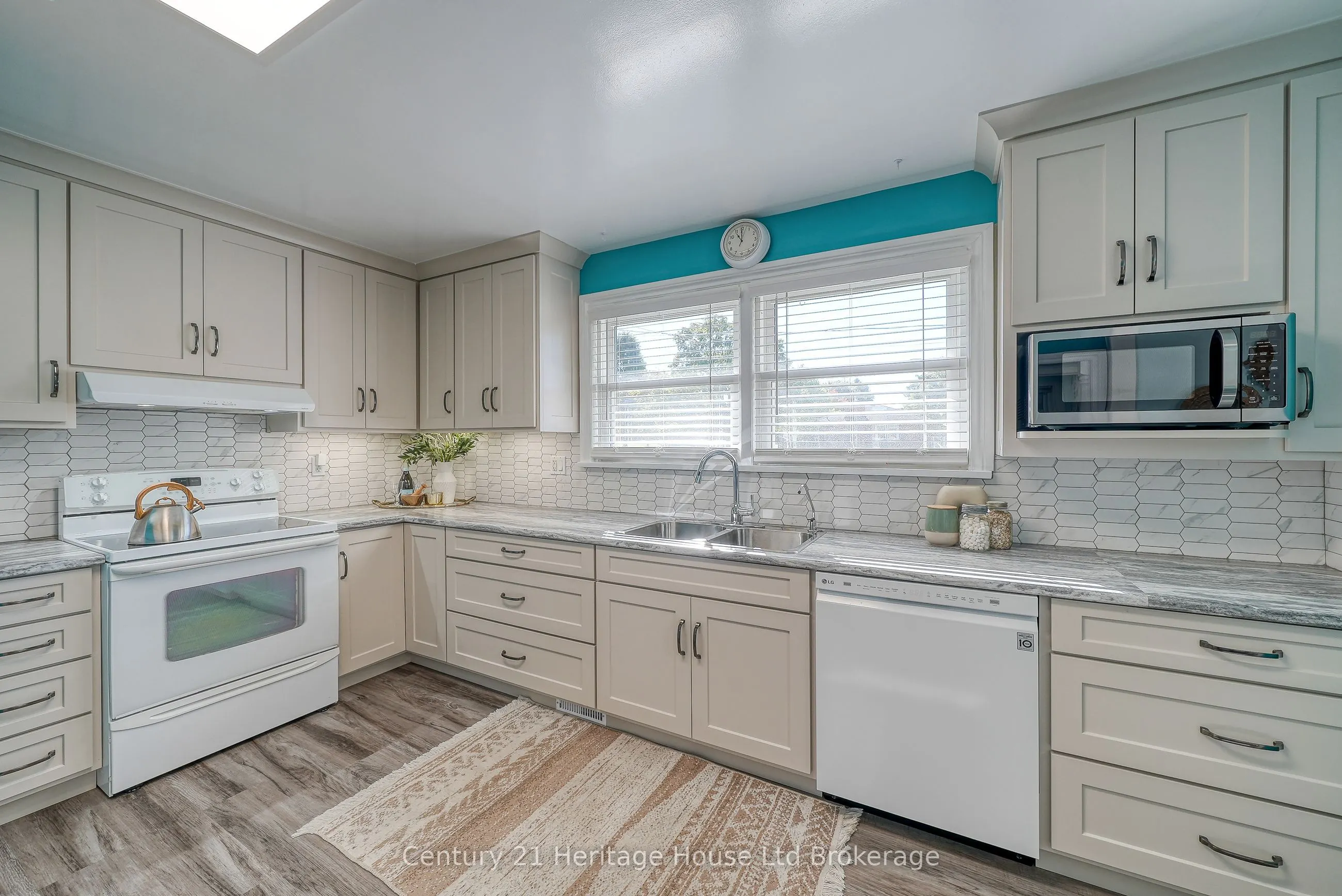 1061 Elora Road
