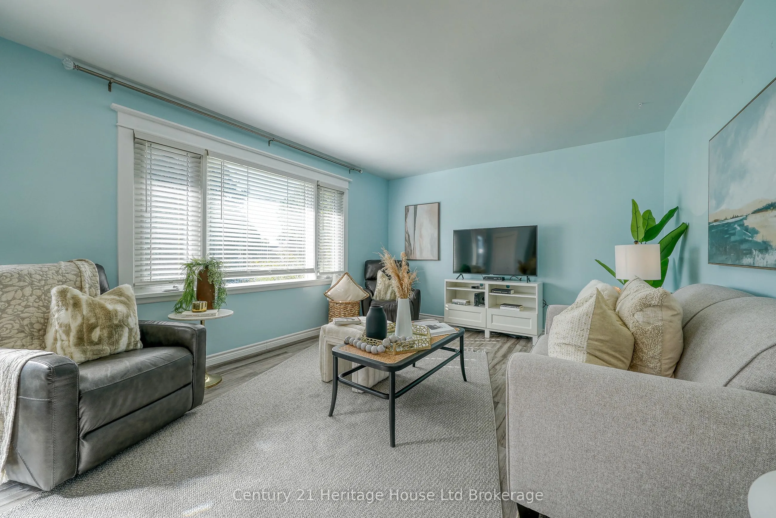 1061 Elora Road