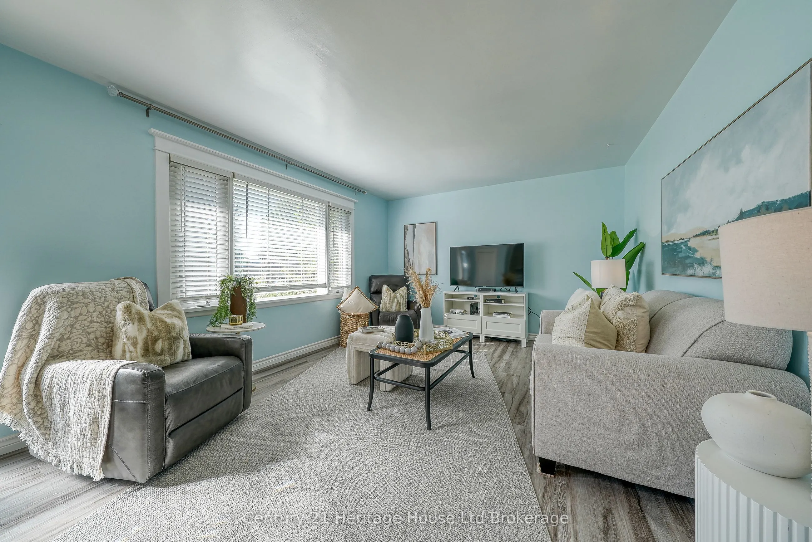 1061 Elora Road