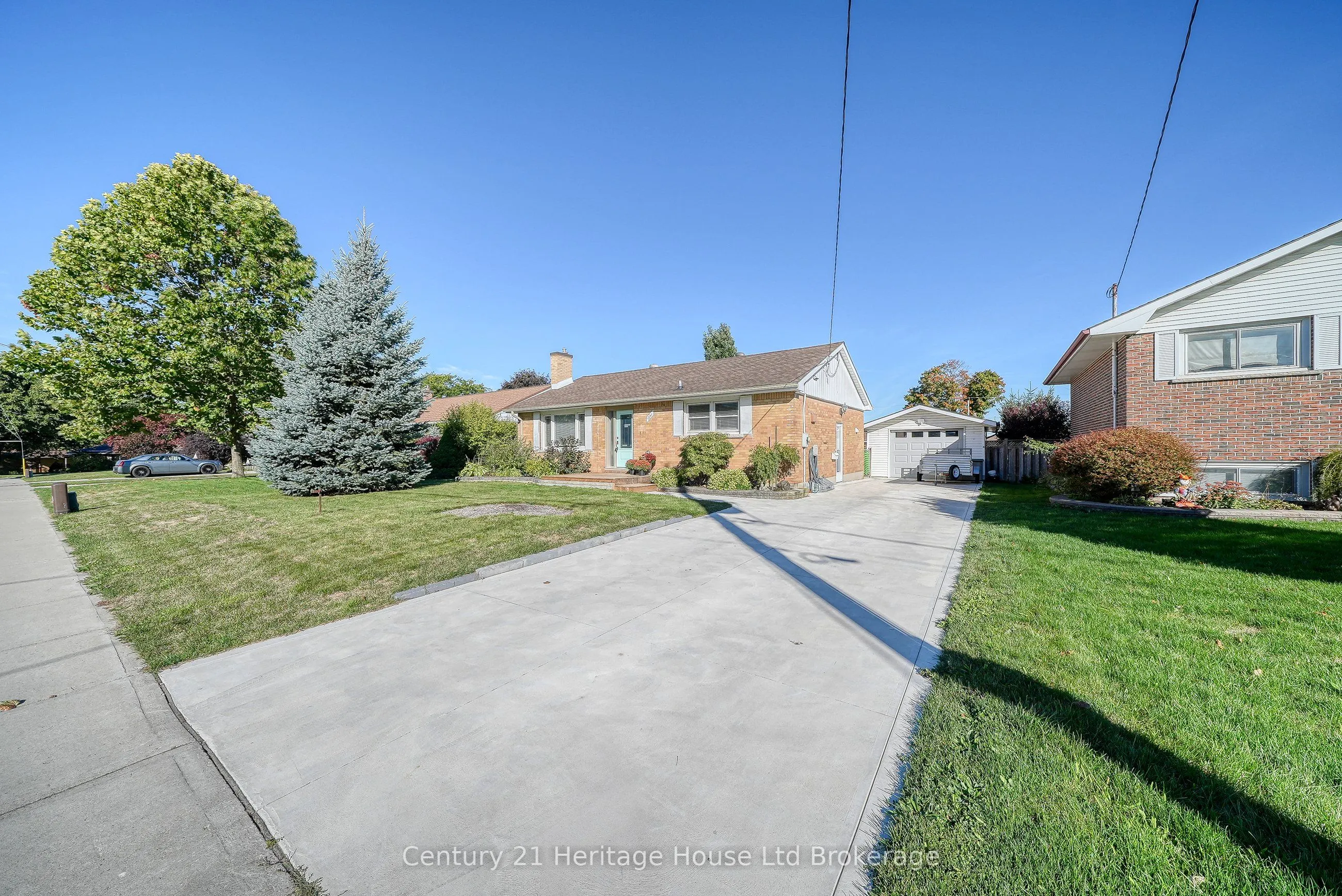 1061 Elora Road