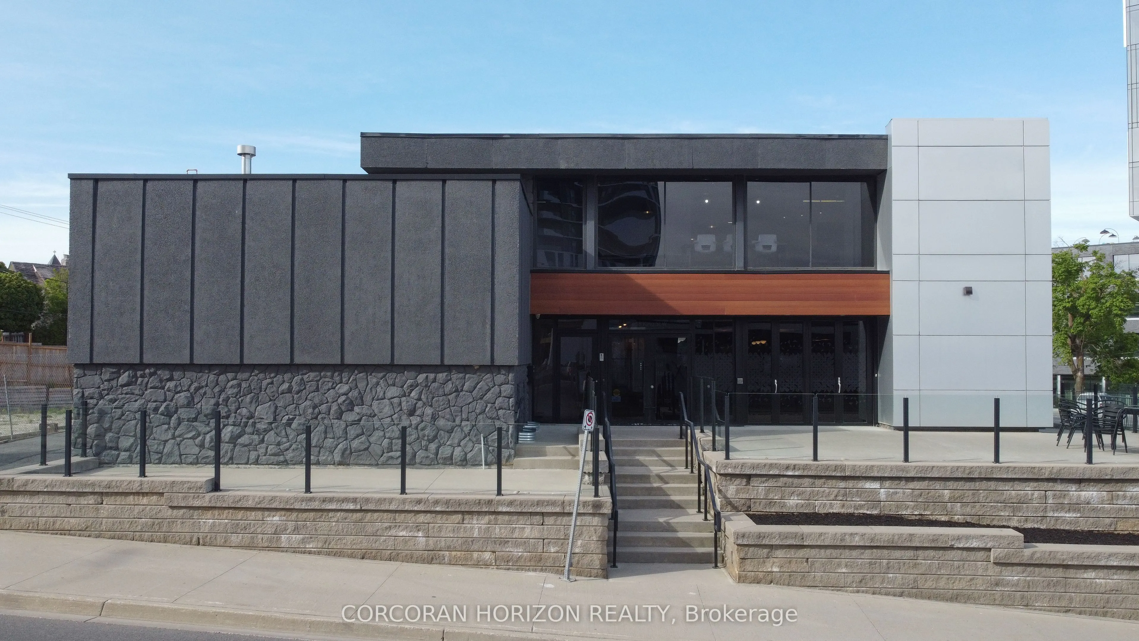 618 King Street W, #A