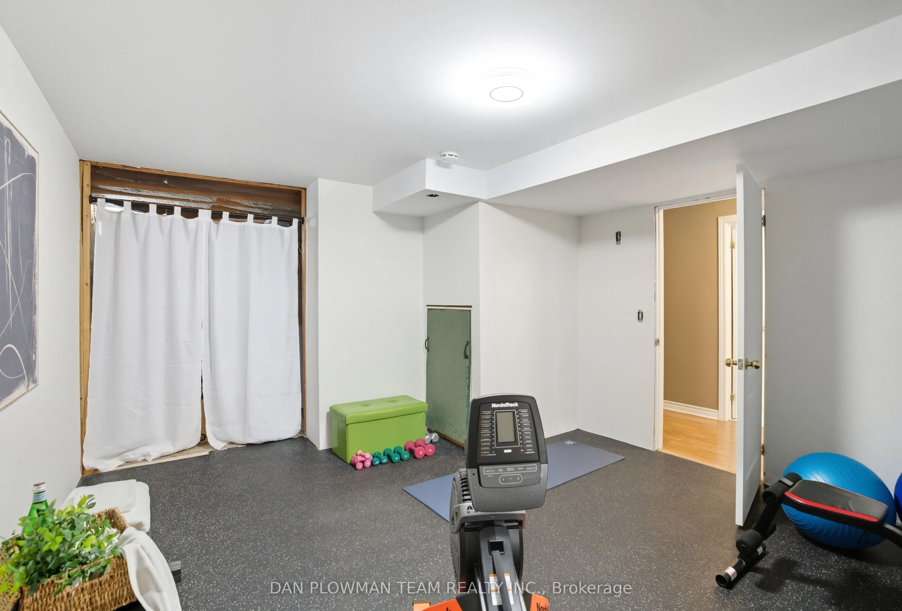 219 Ruttan Terrace