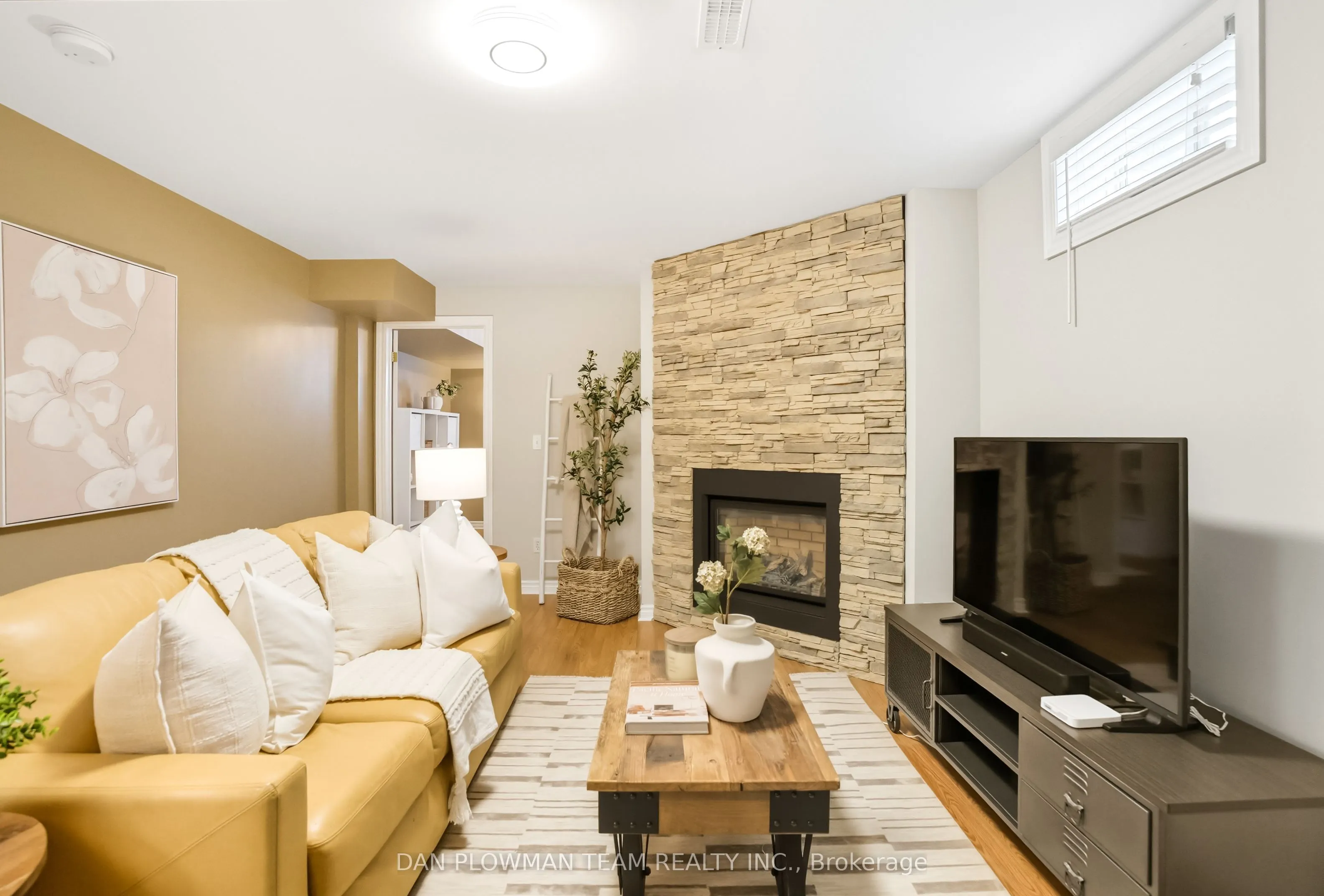 219 Ruttan Terrace