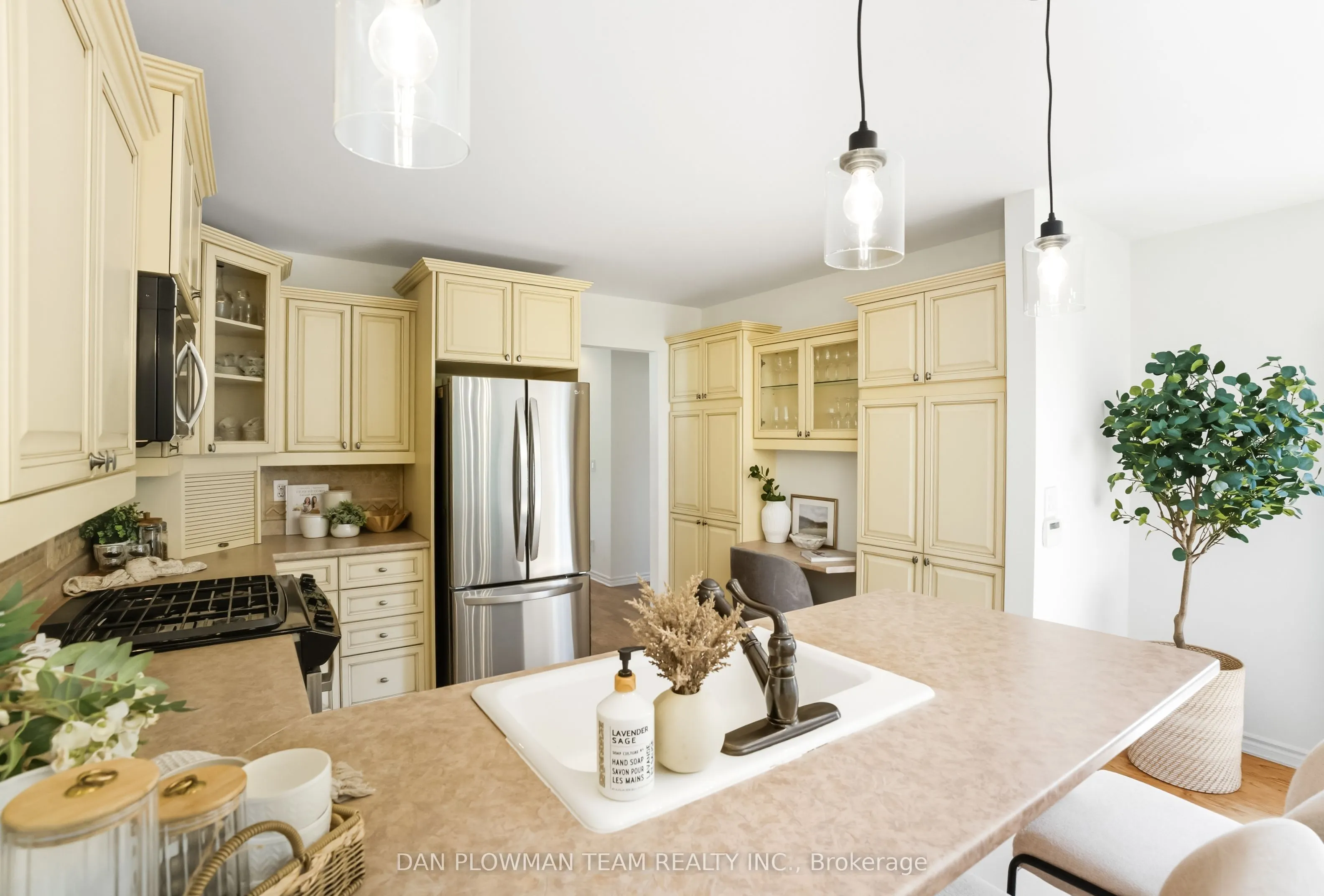 219 Ruttan Terrace