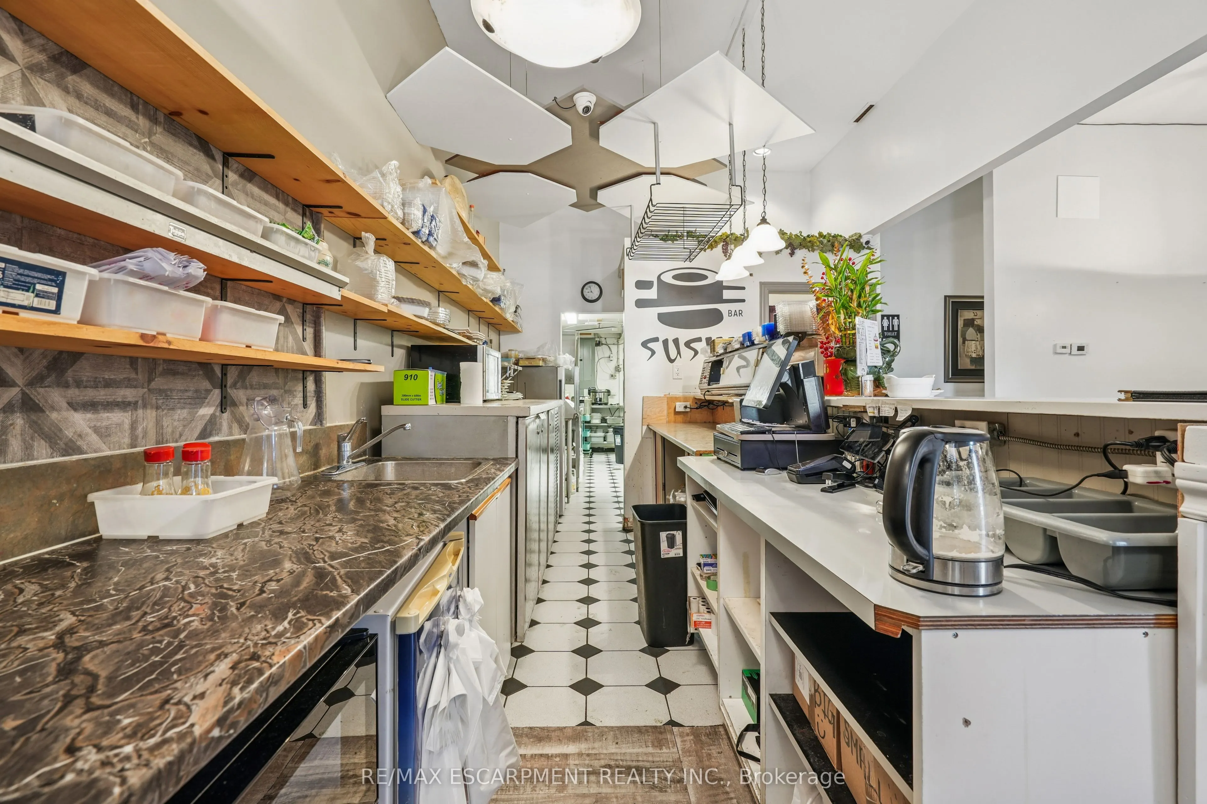 295 Alma Street, #2