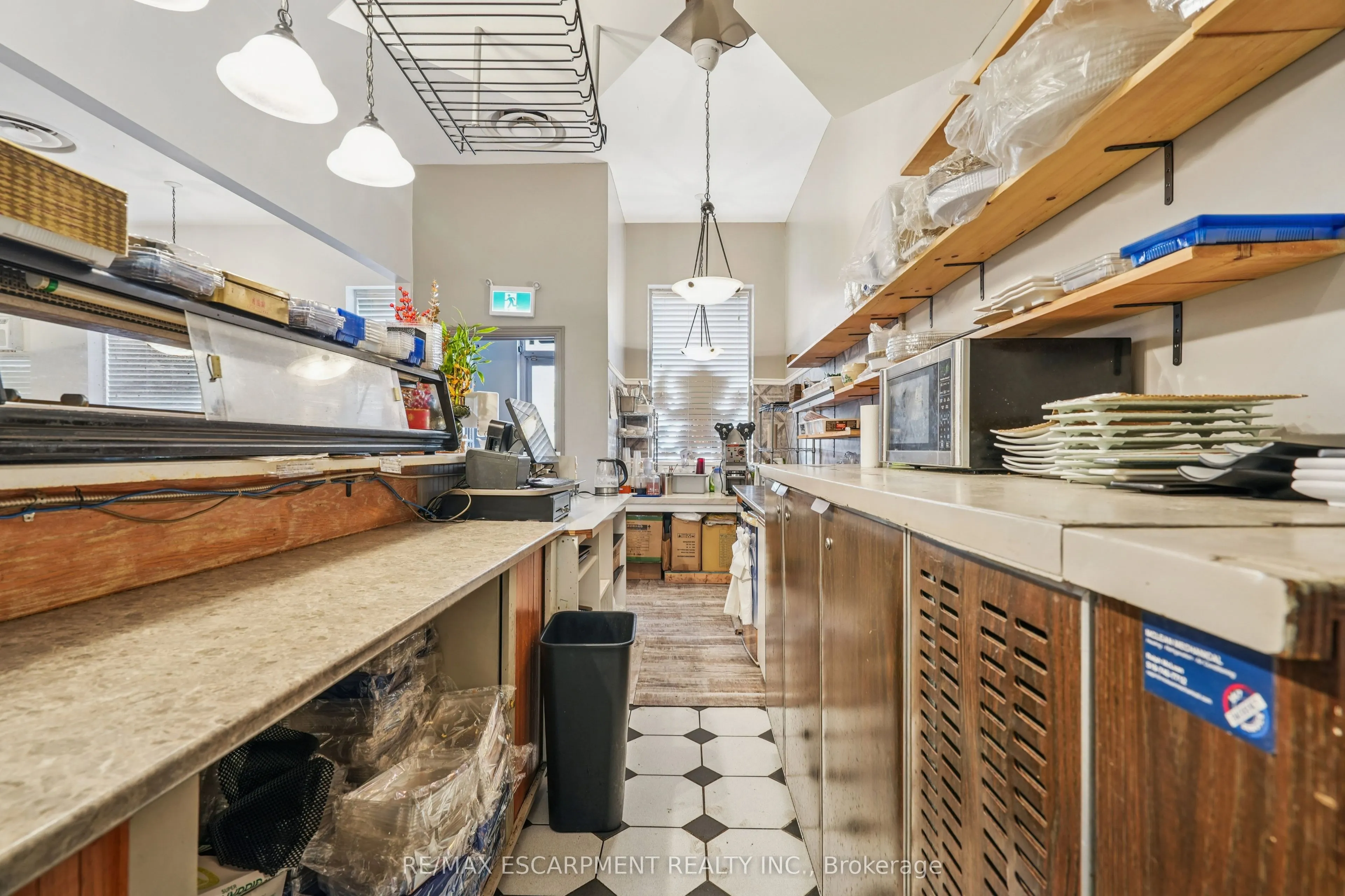 295 Alma Street, #2