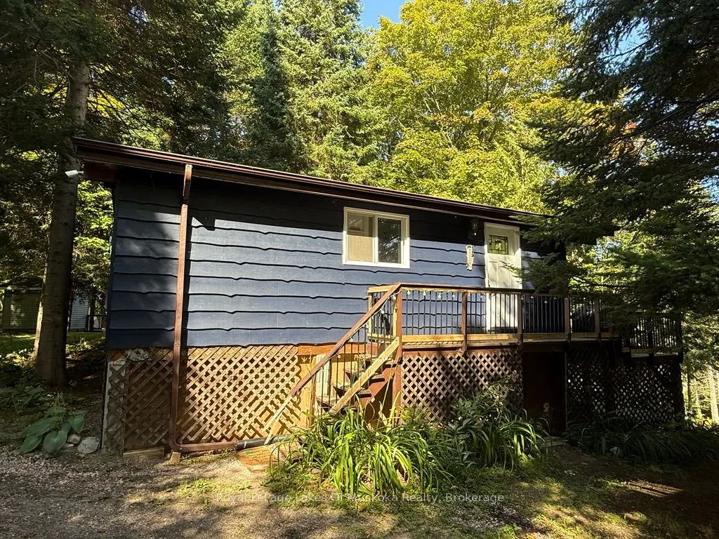 879 Relative Road