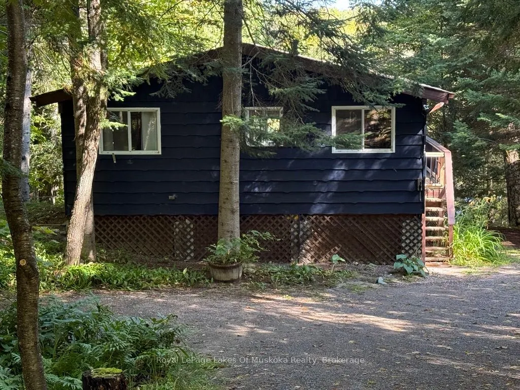 879 Relative Road