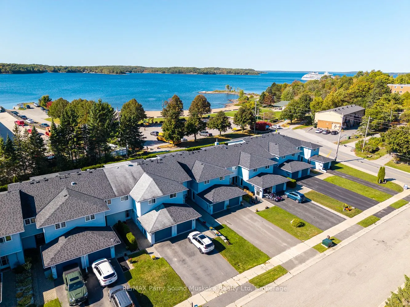 18 Georgian Bay Avenue