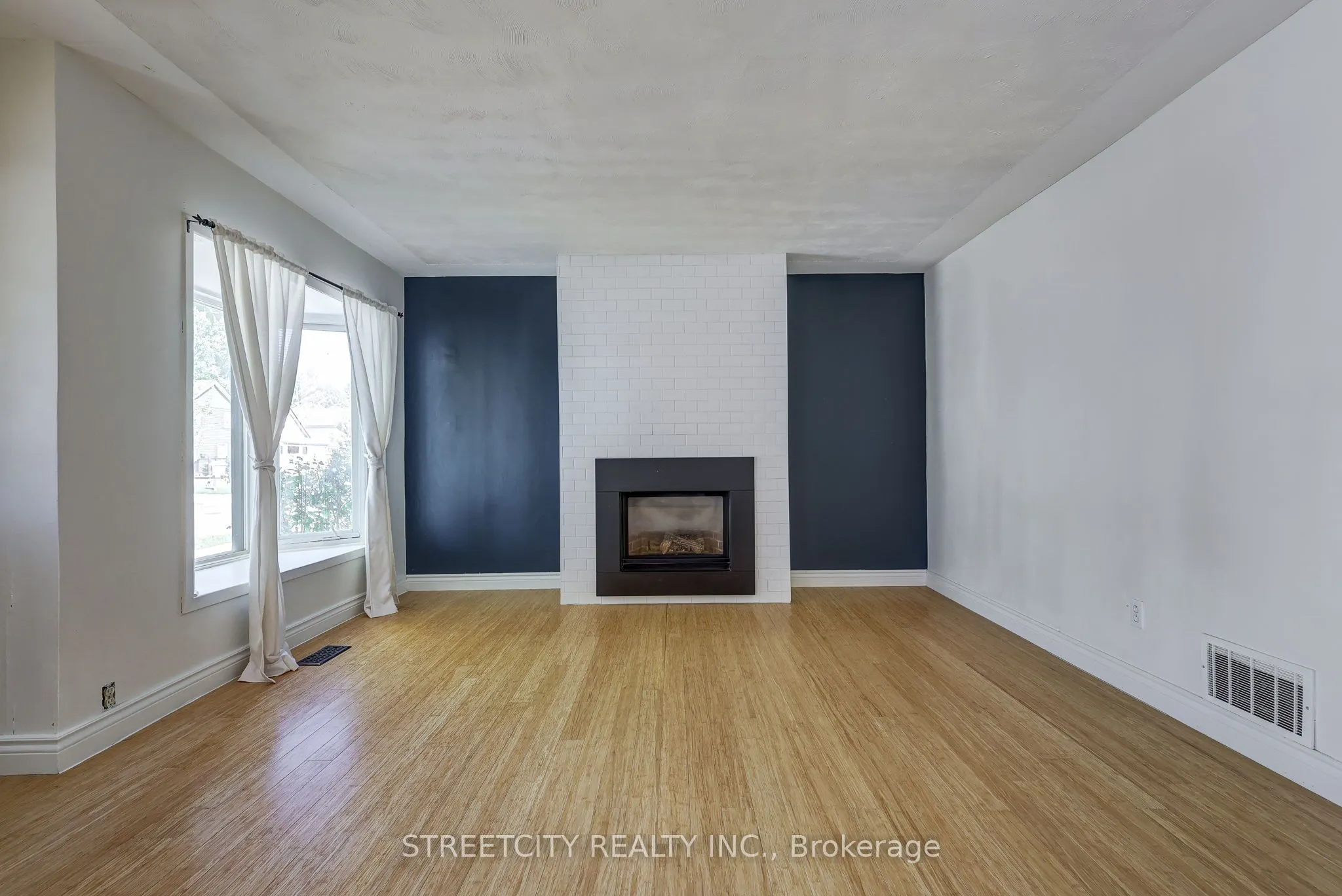 71 Connaught Avenue