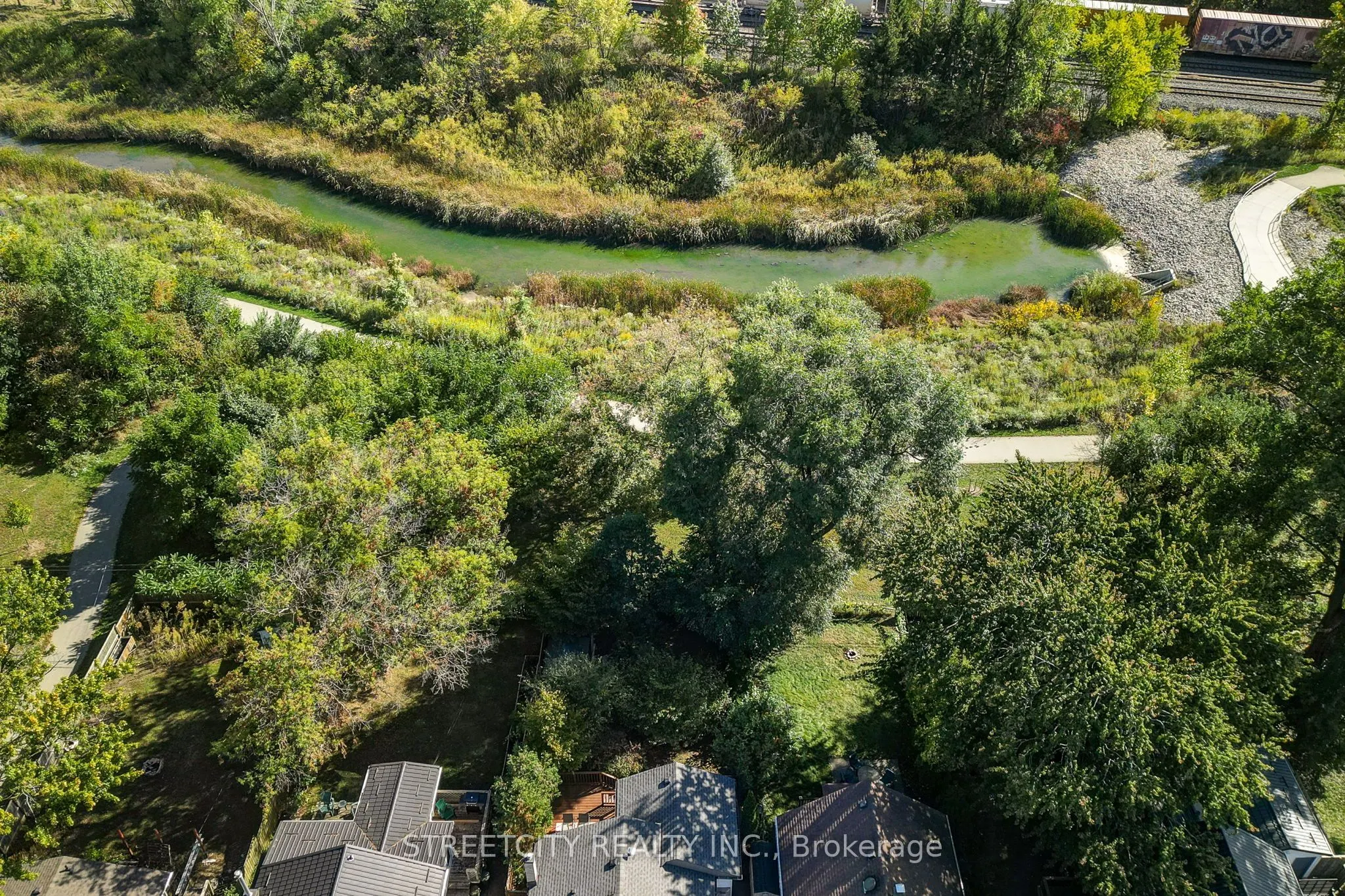 71 Connaught Avenue