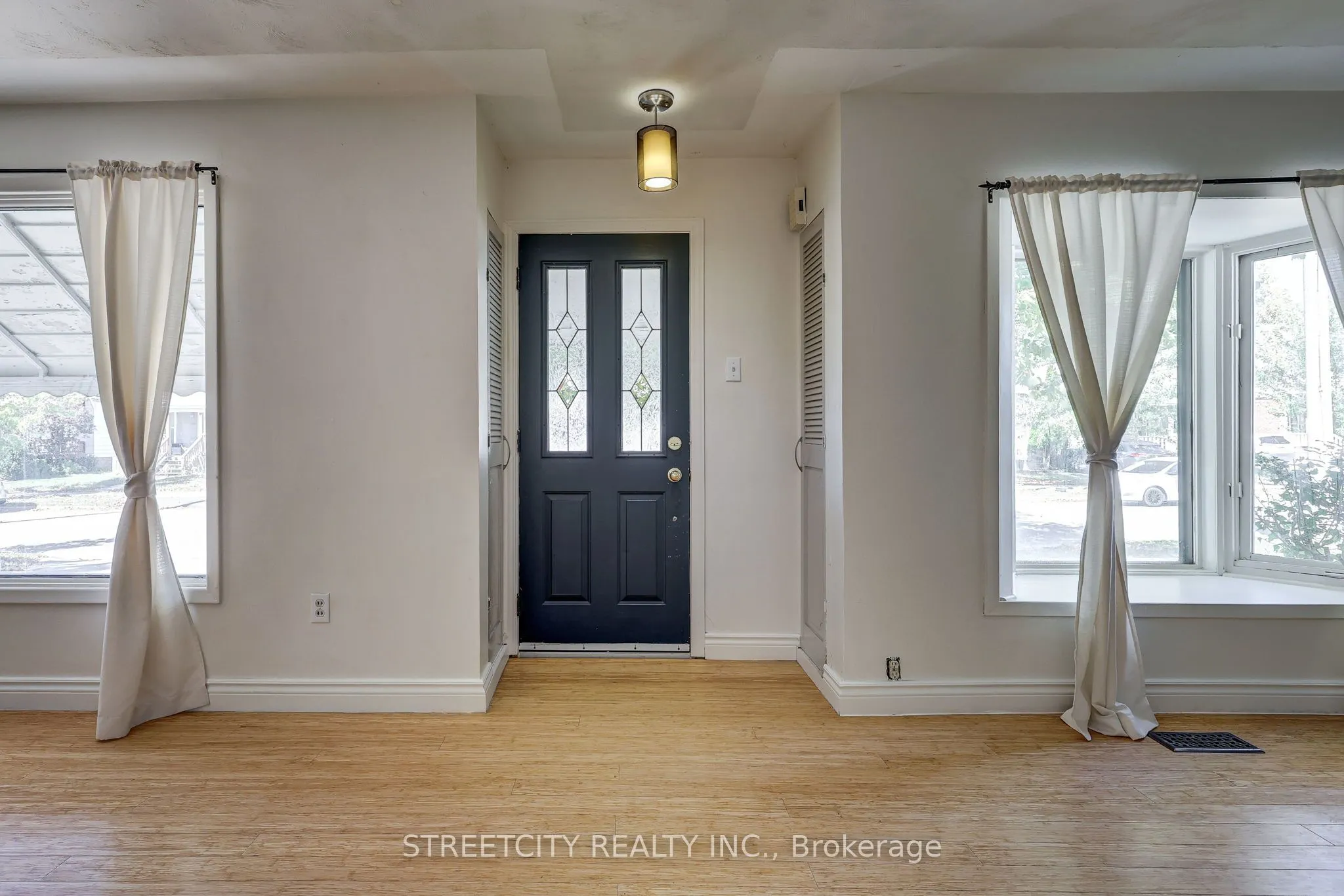 71 Connaught Avenue