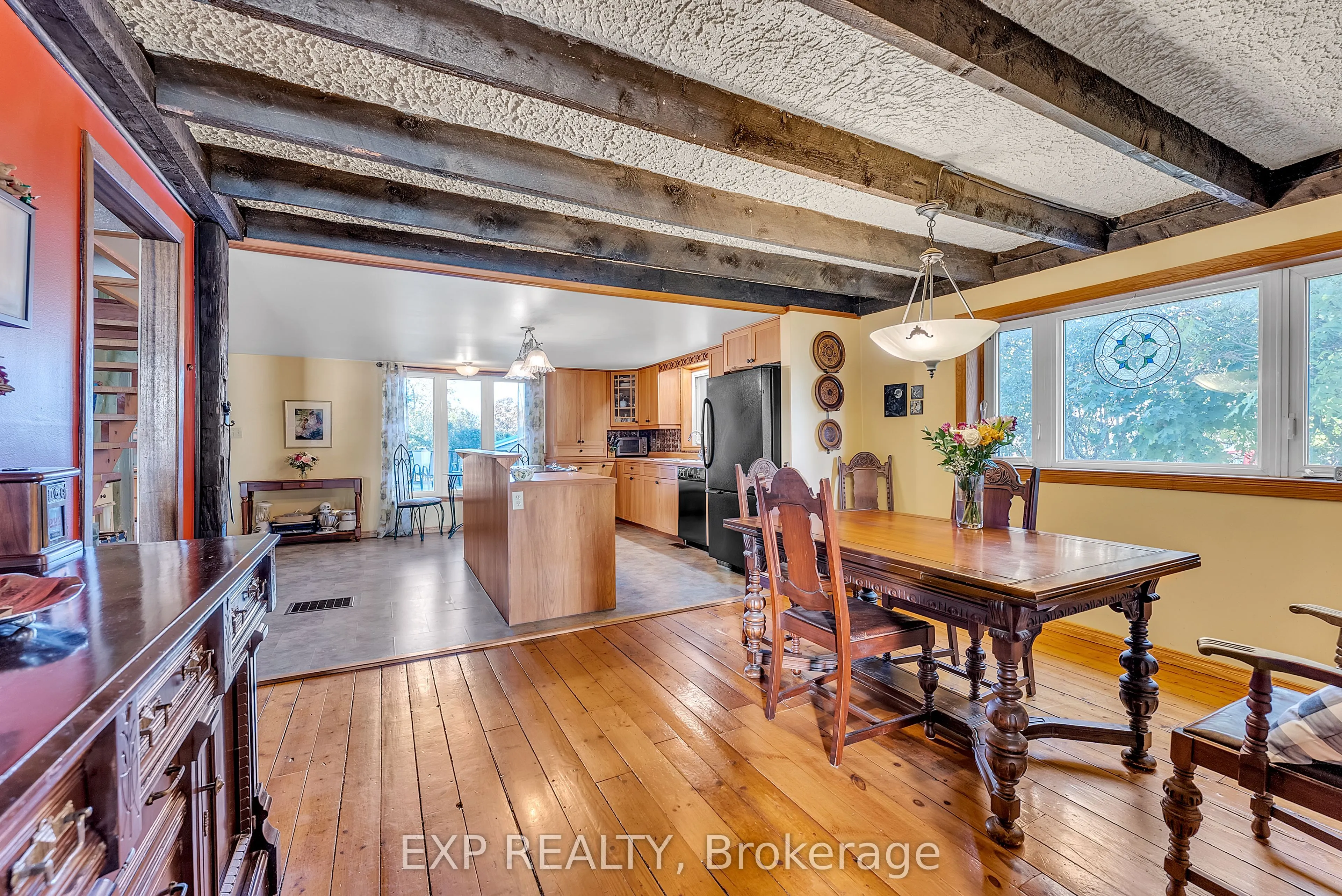18630 Loyalist Parkway