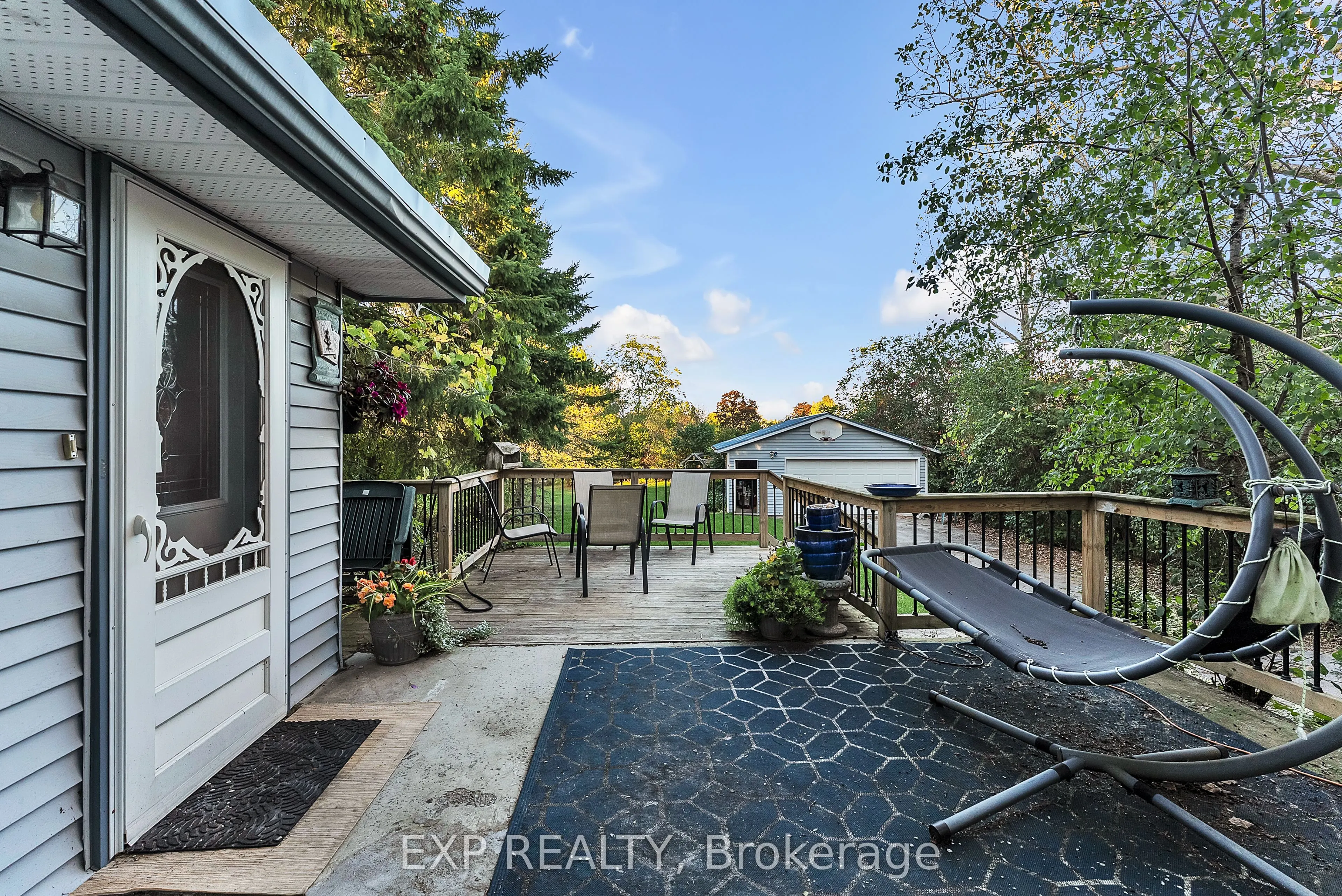 18630 Loyalist Parkway