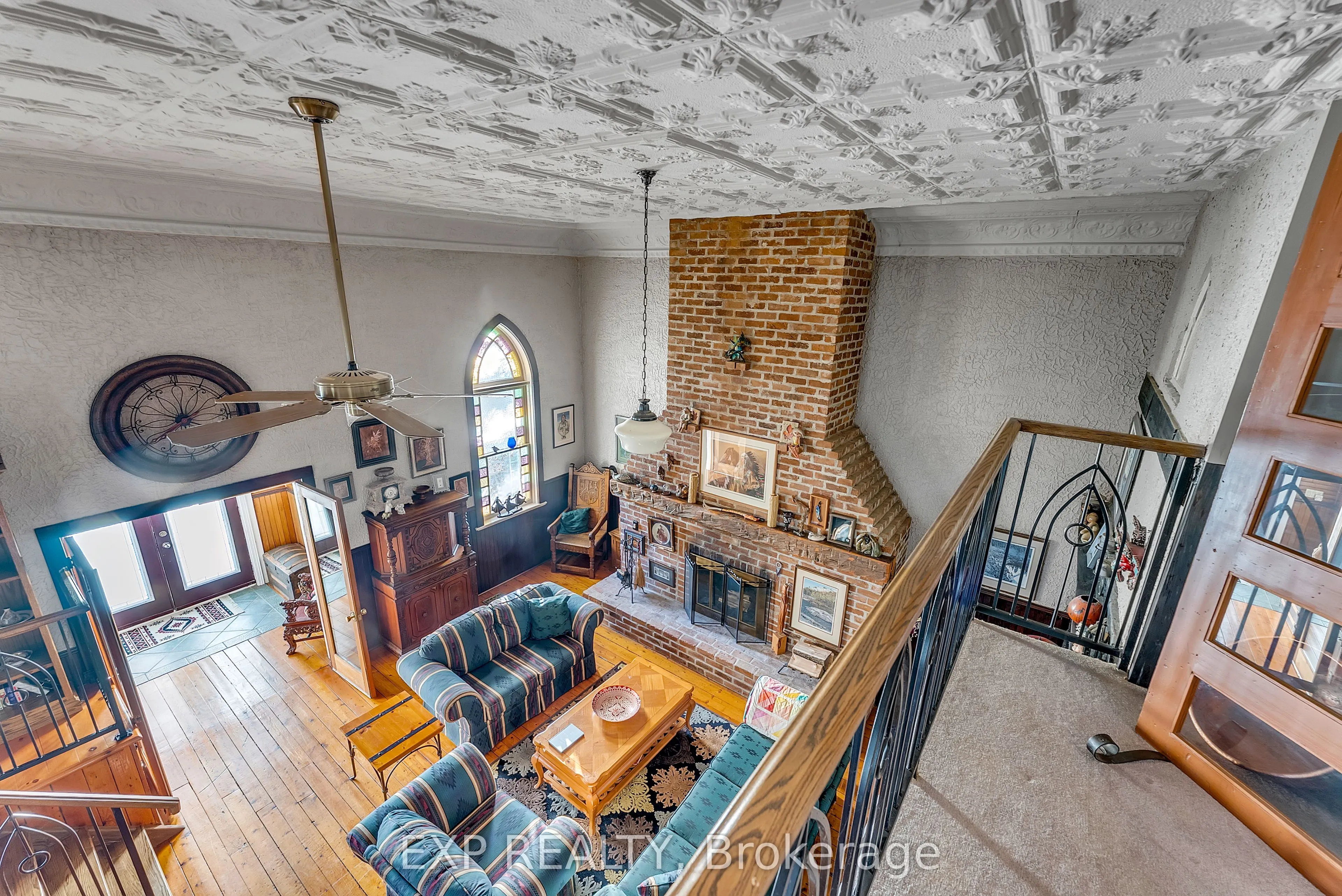 18630 Loyalist Parkway
