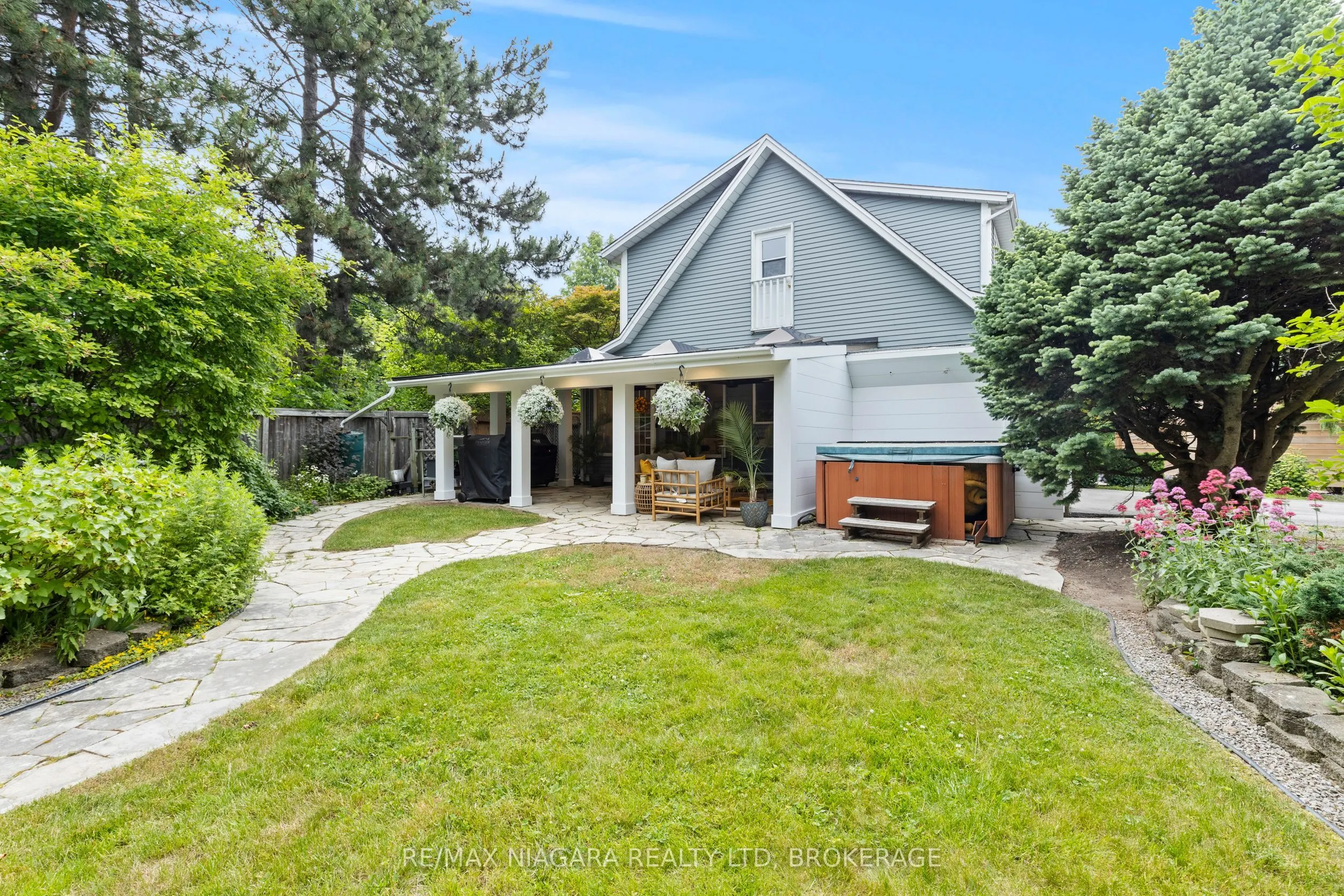 202 Anne Street