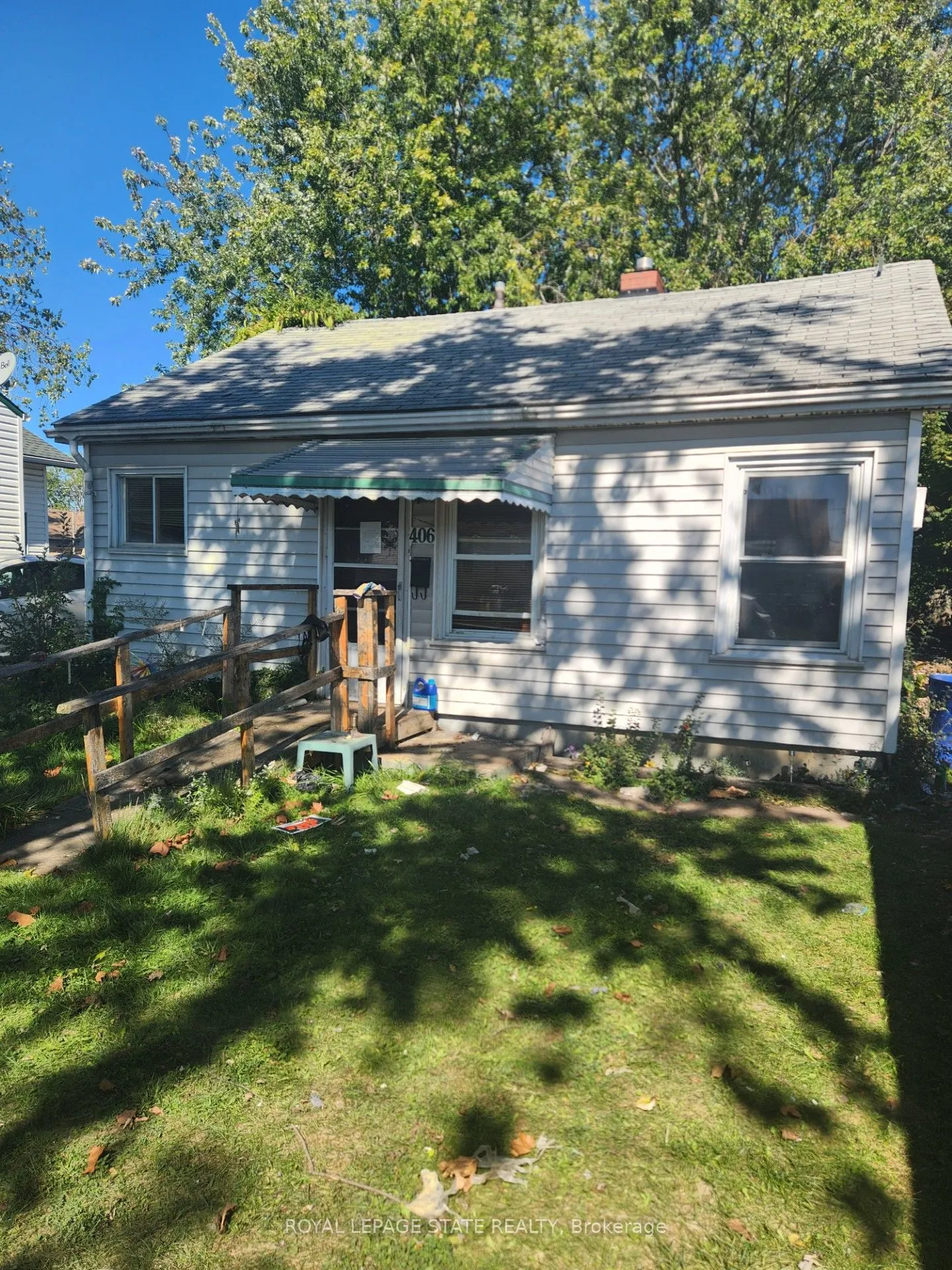 406 Hennepin Avenue