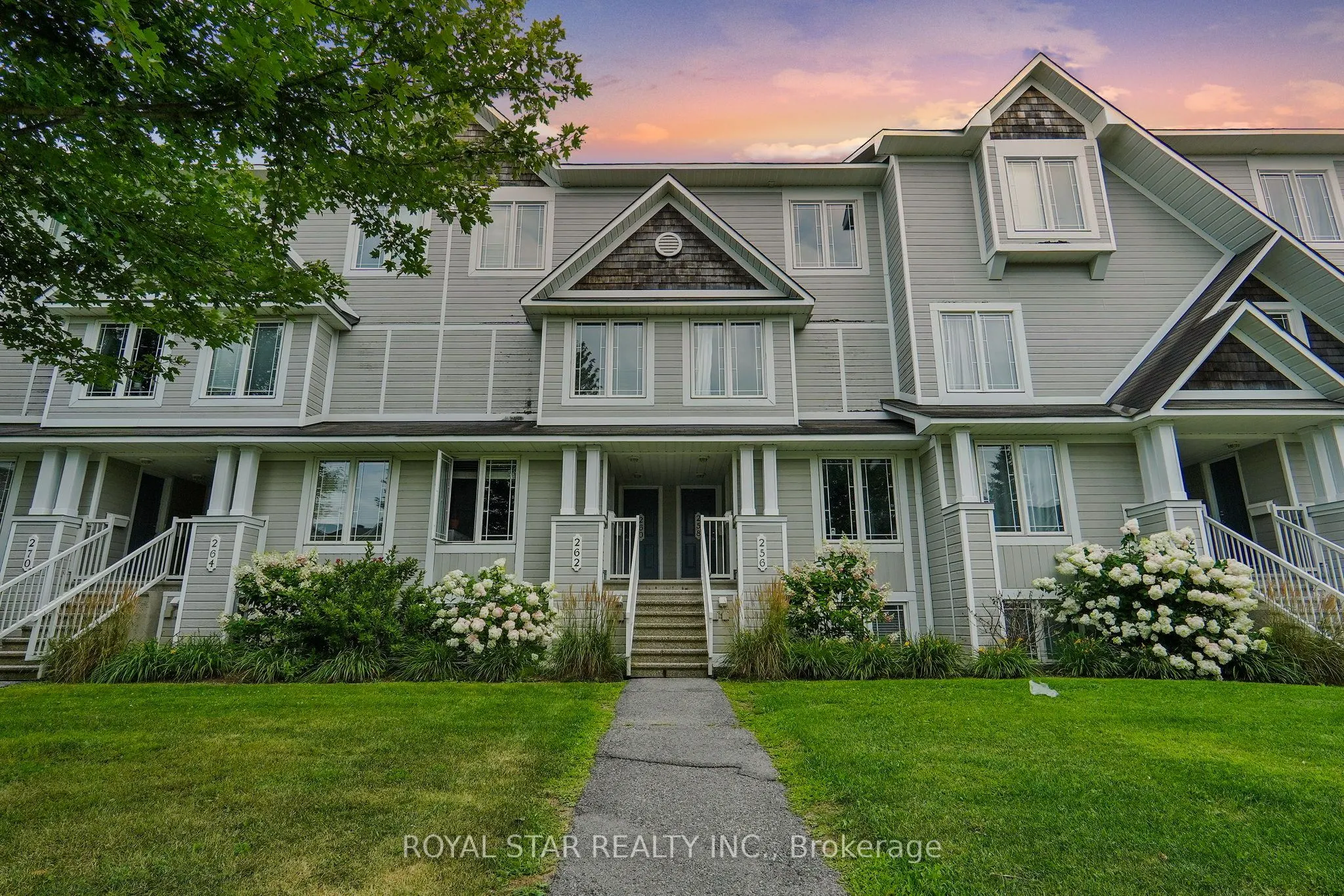 258 Meadowbreeze Drive, #35