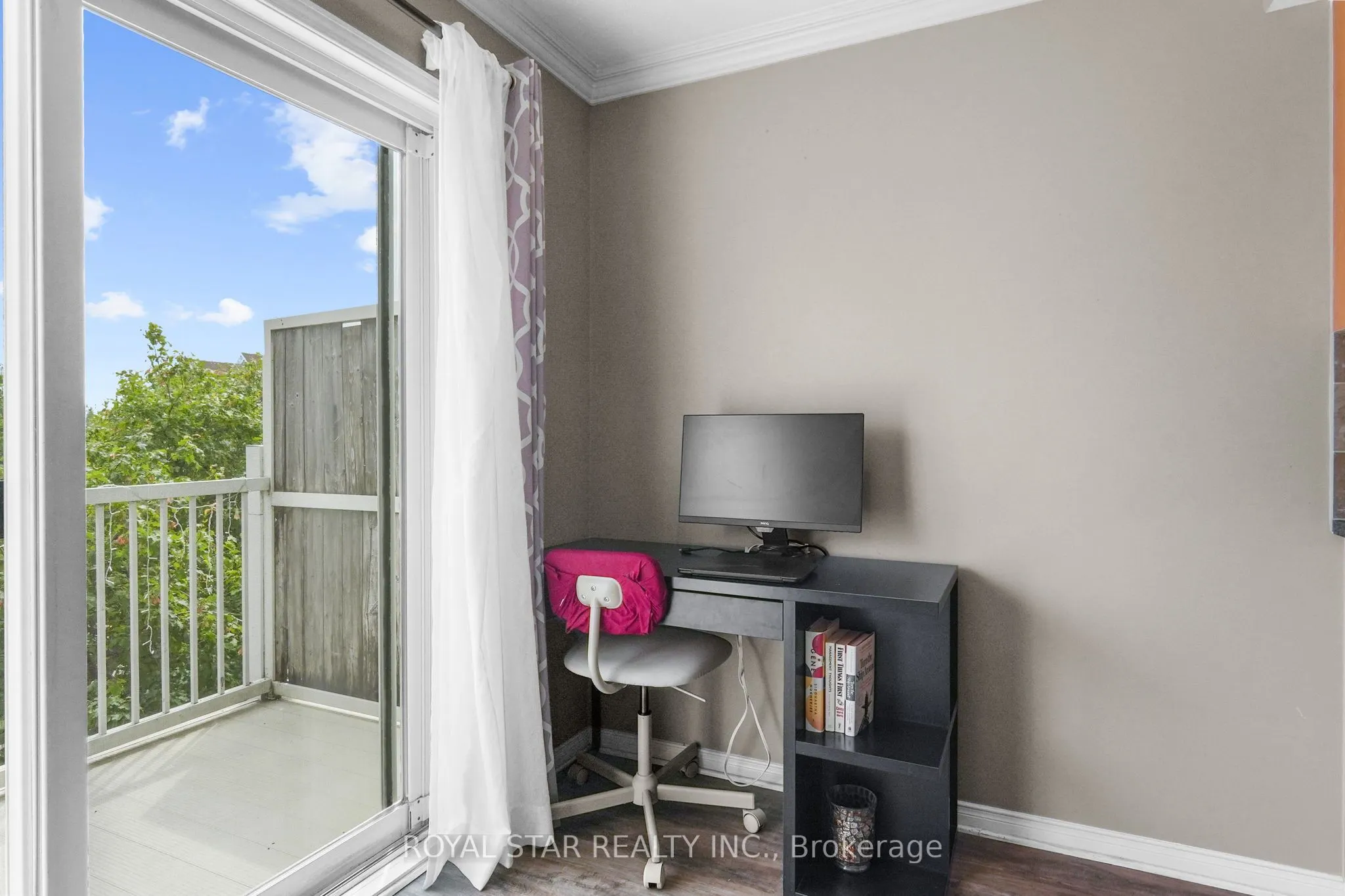 258 Meadowbreeze Drive, #35