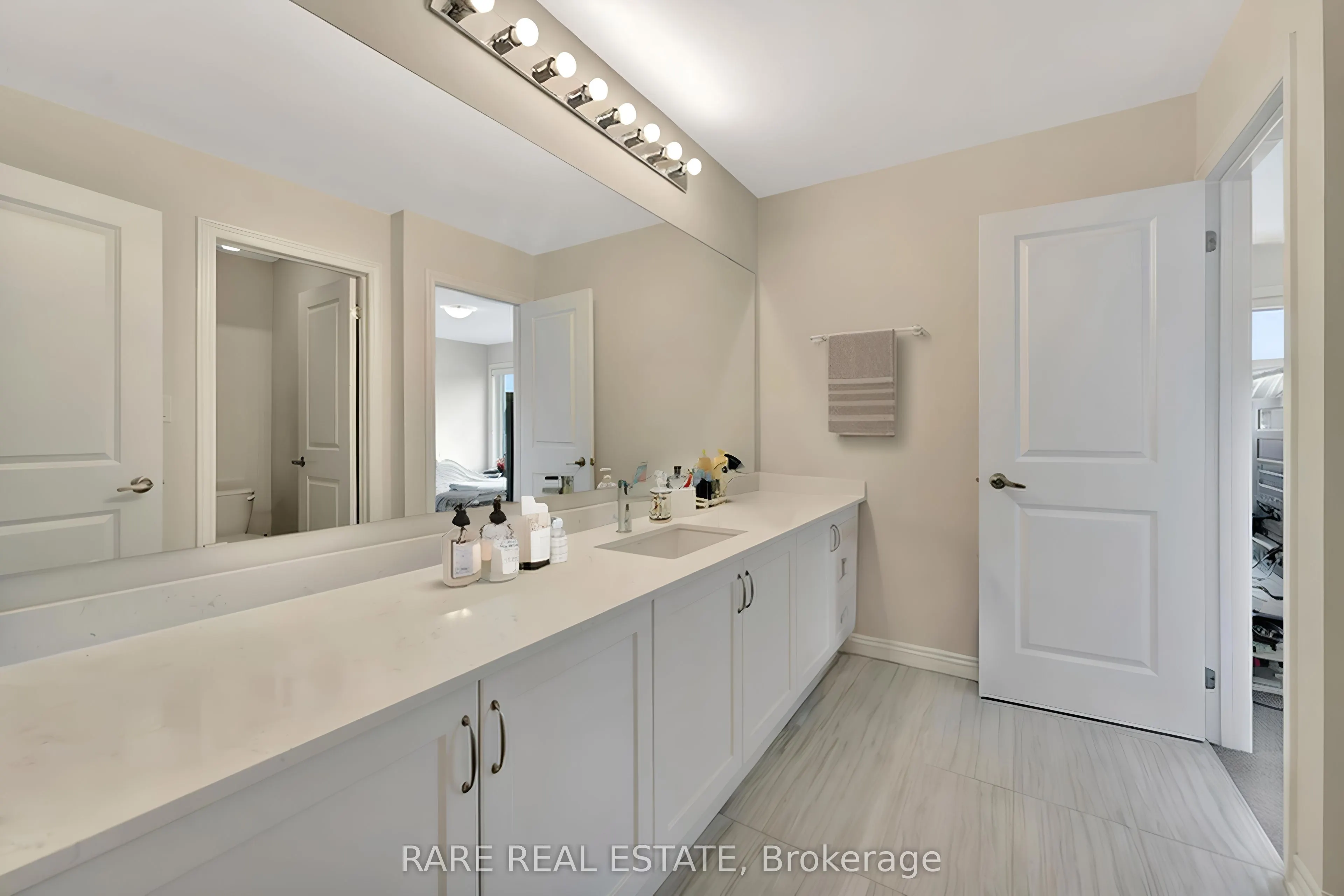 32 Mears Road